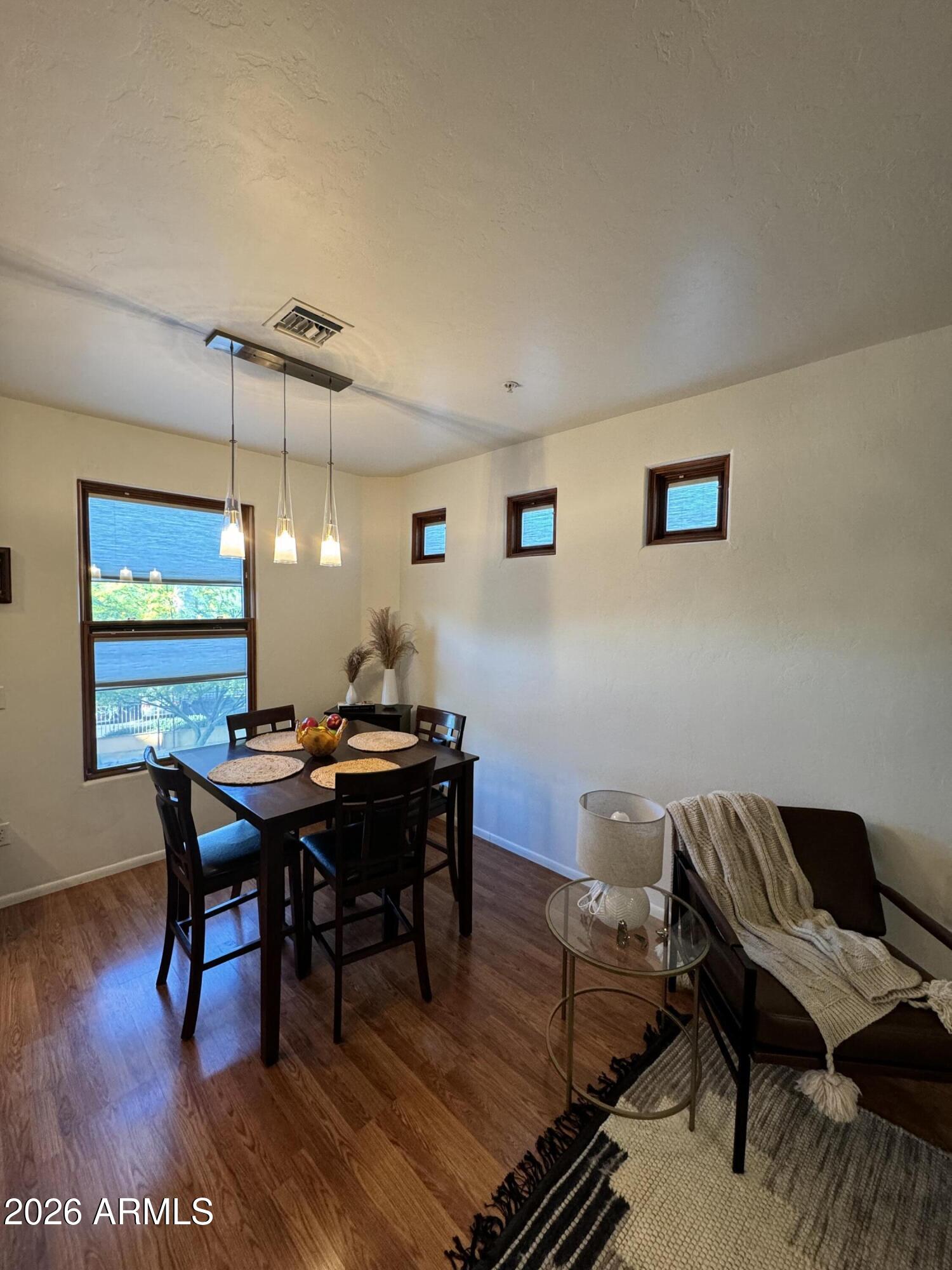 2423 E AUTUMN FLOWER Drive