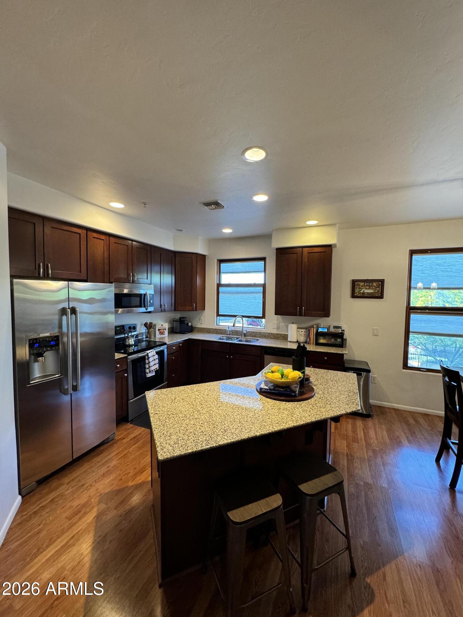 2423 E AUTUMN FLOWER Drive