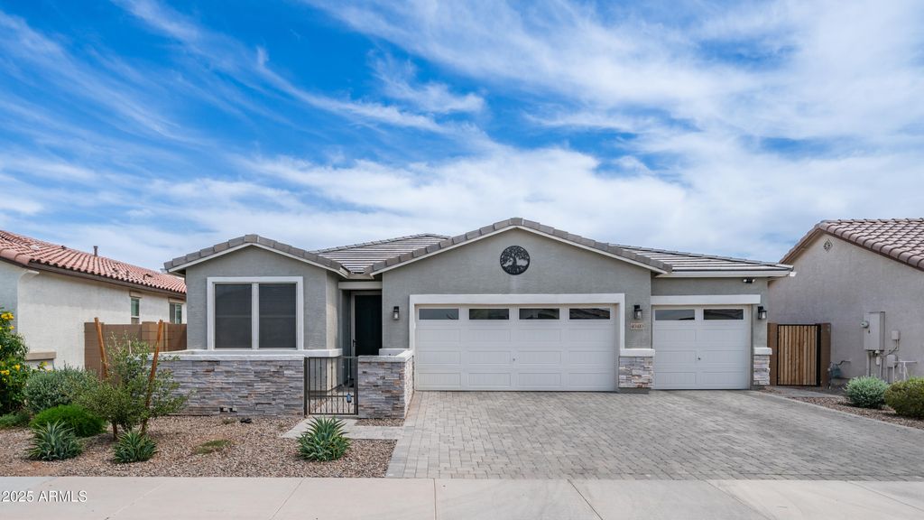 Photo of 40410 W Haley Drive, Maricopa, AZ 85138 (MLS # 6930614)
