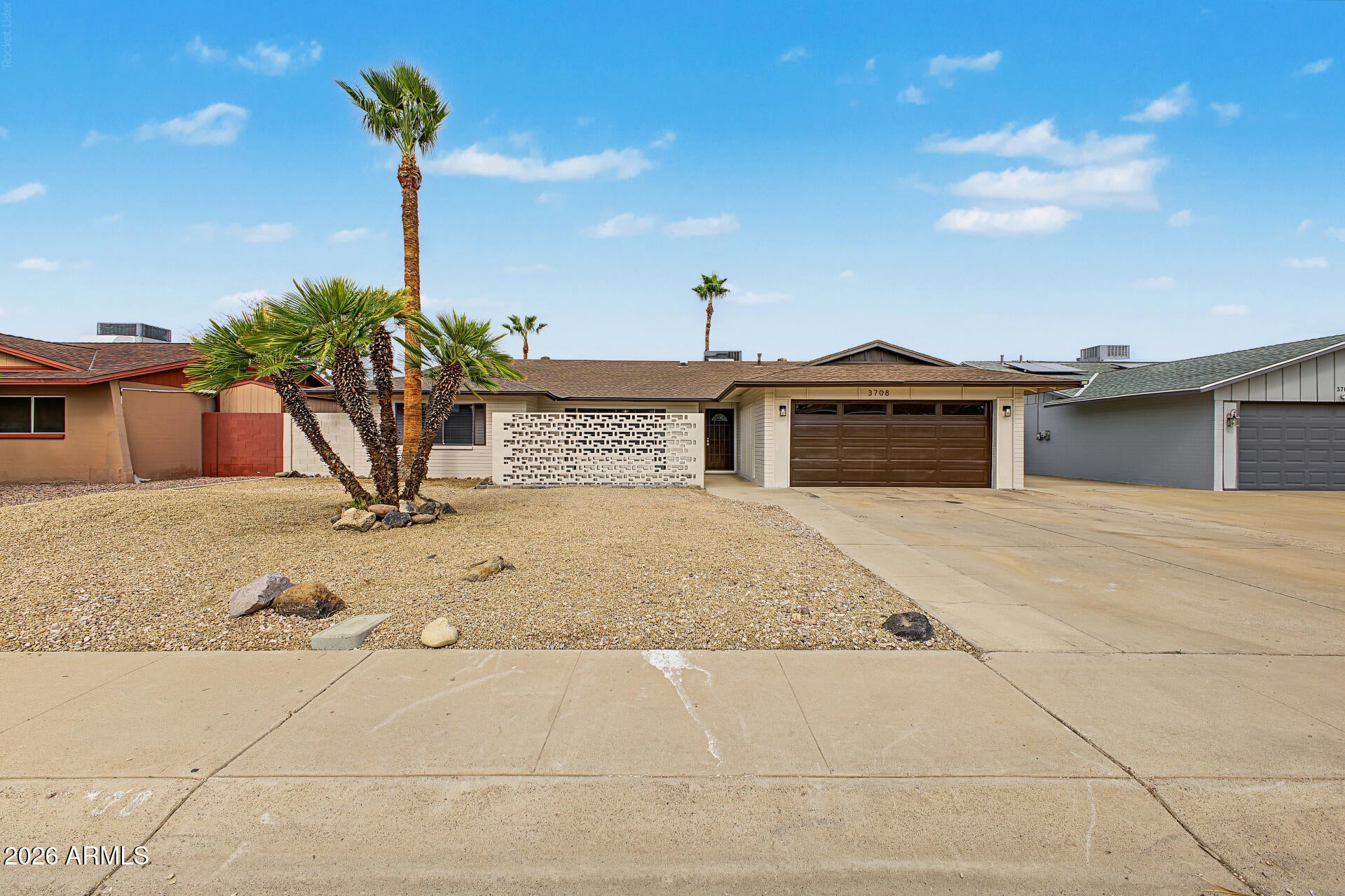 3708 W MANDALAY Lane