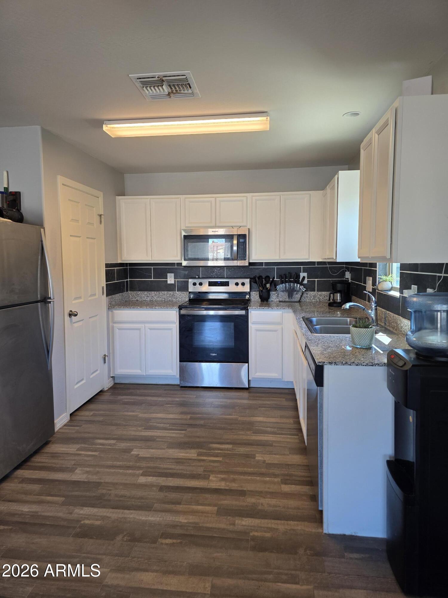 954 W STARVIEW Avenue