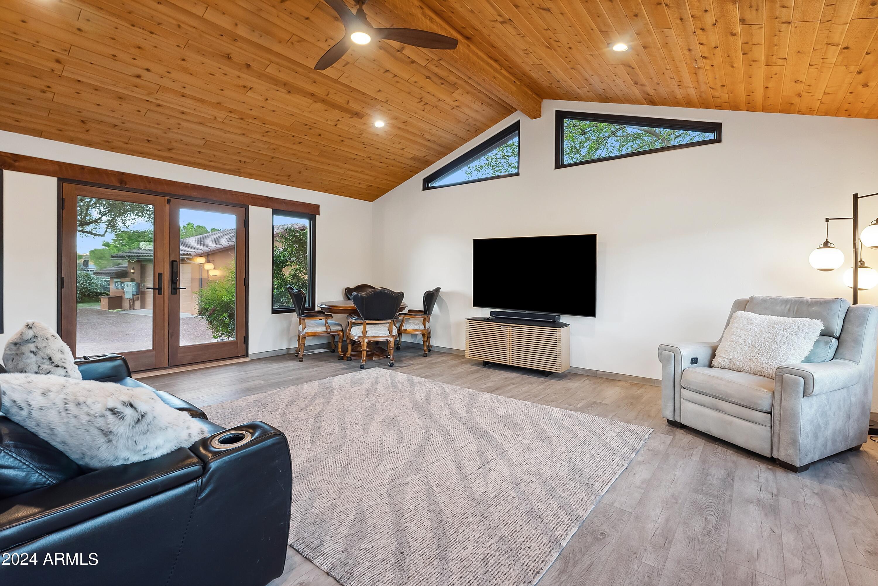 RIO VERDE RANCHOS - Residential