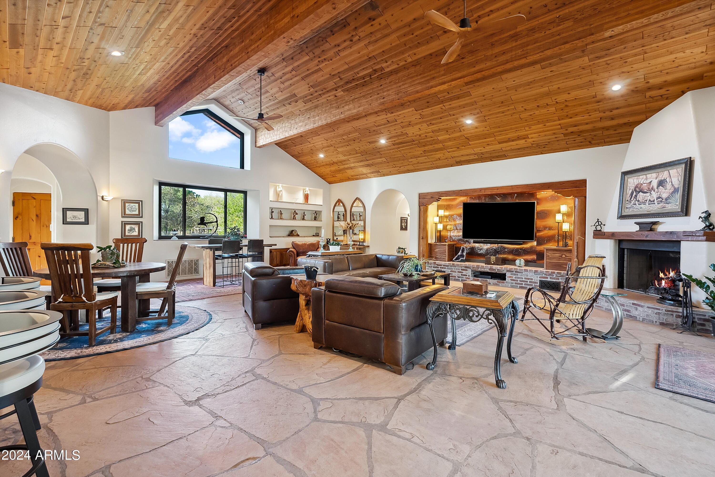 RIO VERDE RANCHOS - Residential