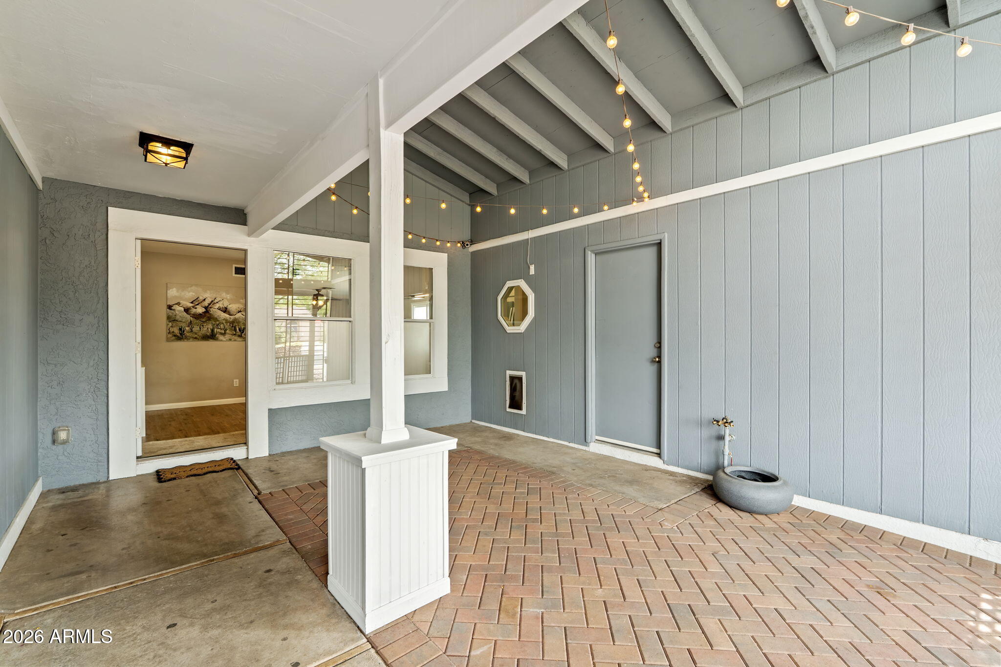 560 W EMERALD Avenue