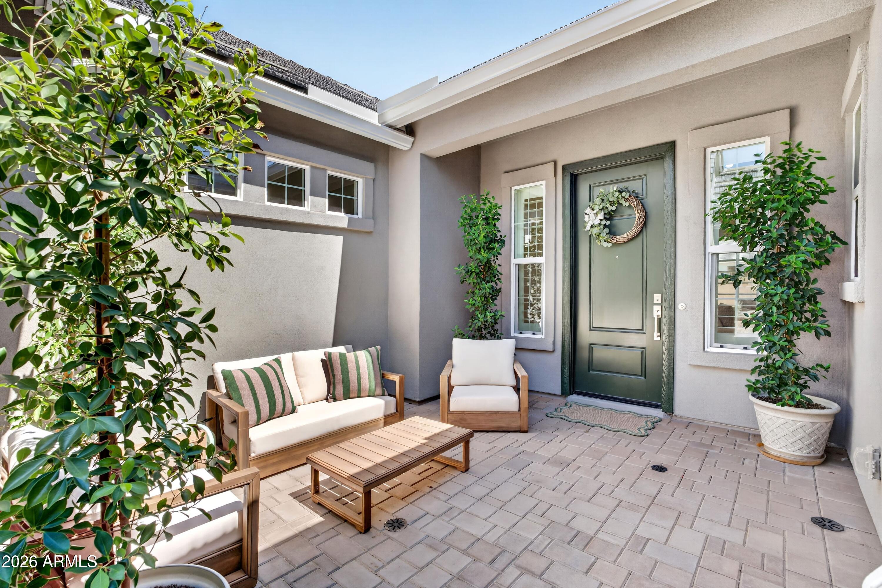 4231 E DESERT VISTA Trail