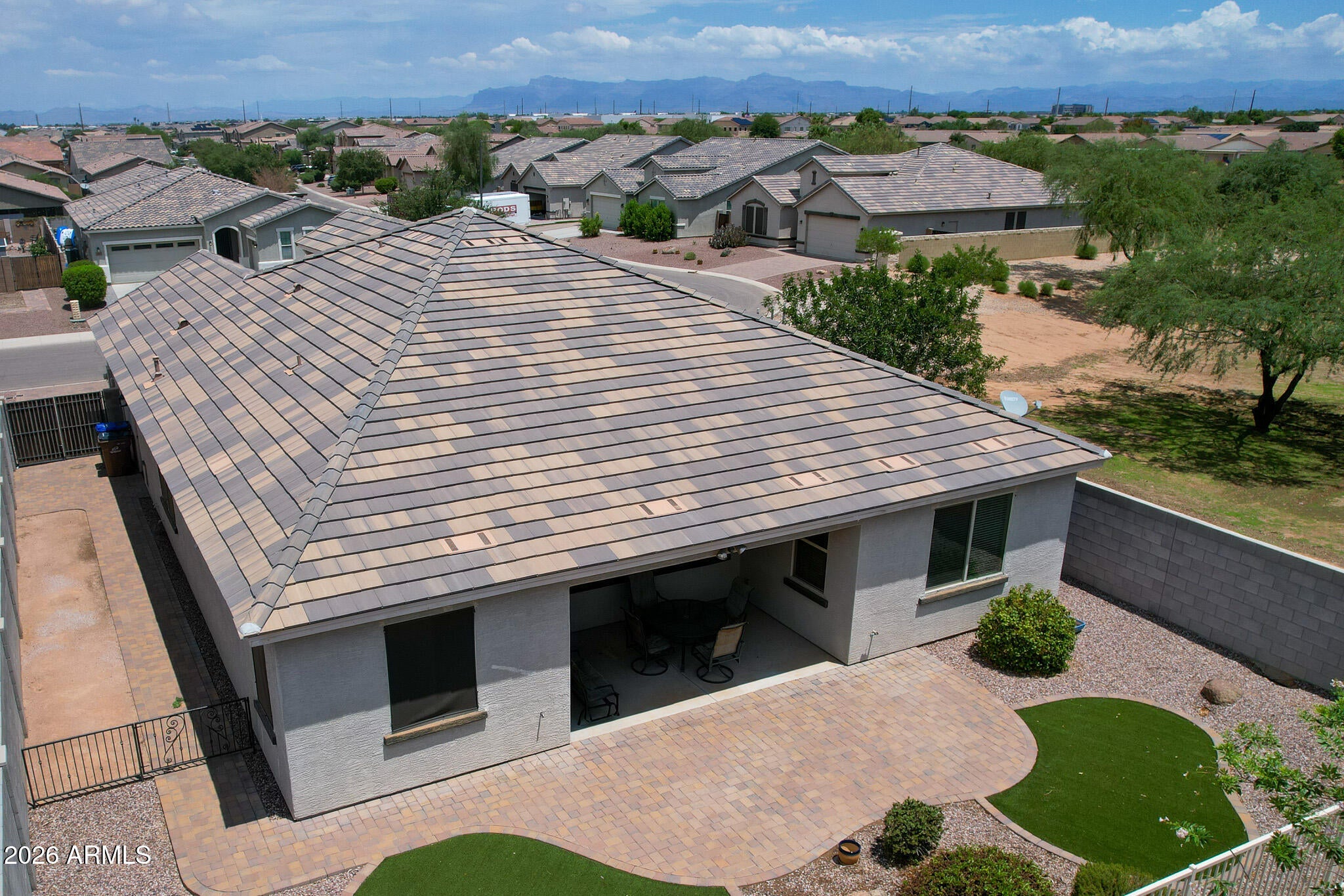 2005 W ASTON Drive