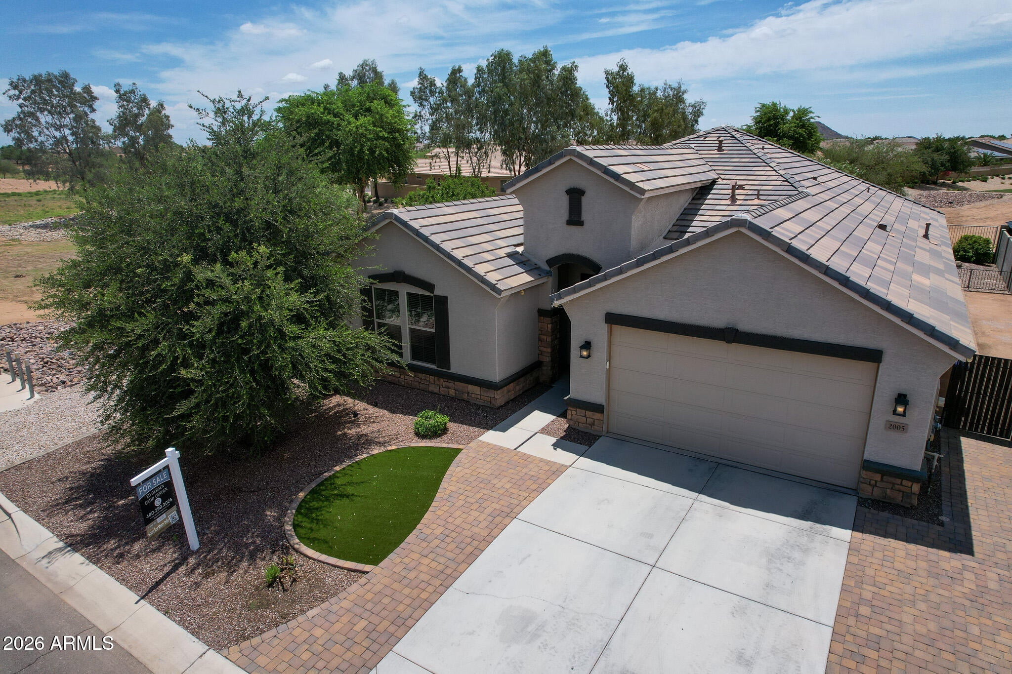 2005 W ASTON Drive