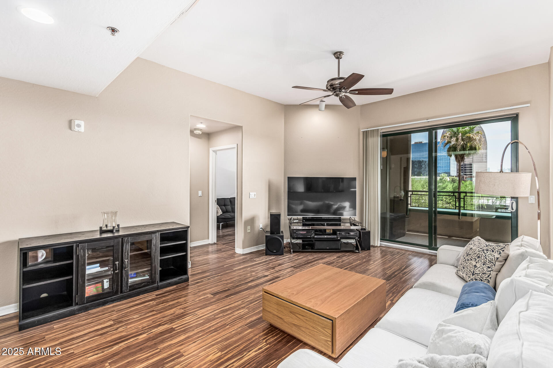 16 W ENCANTO Boulevard 312