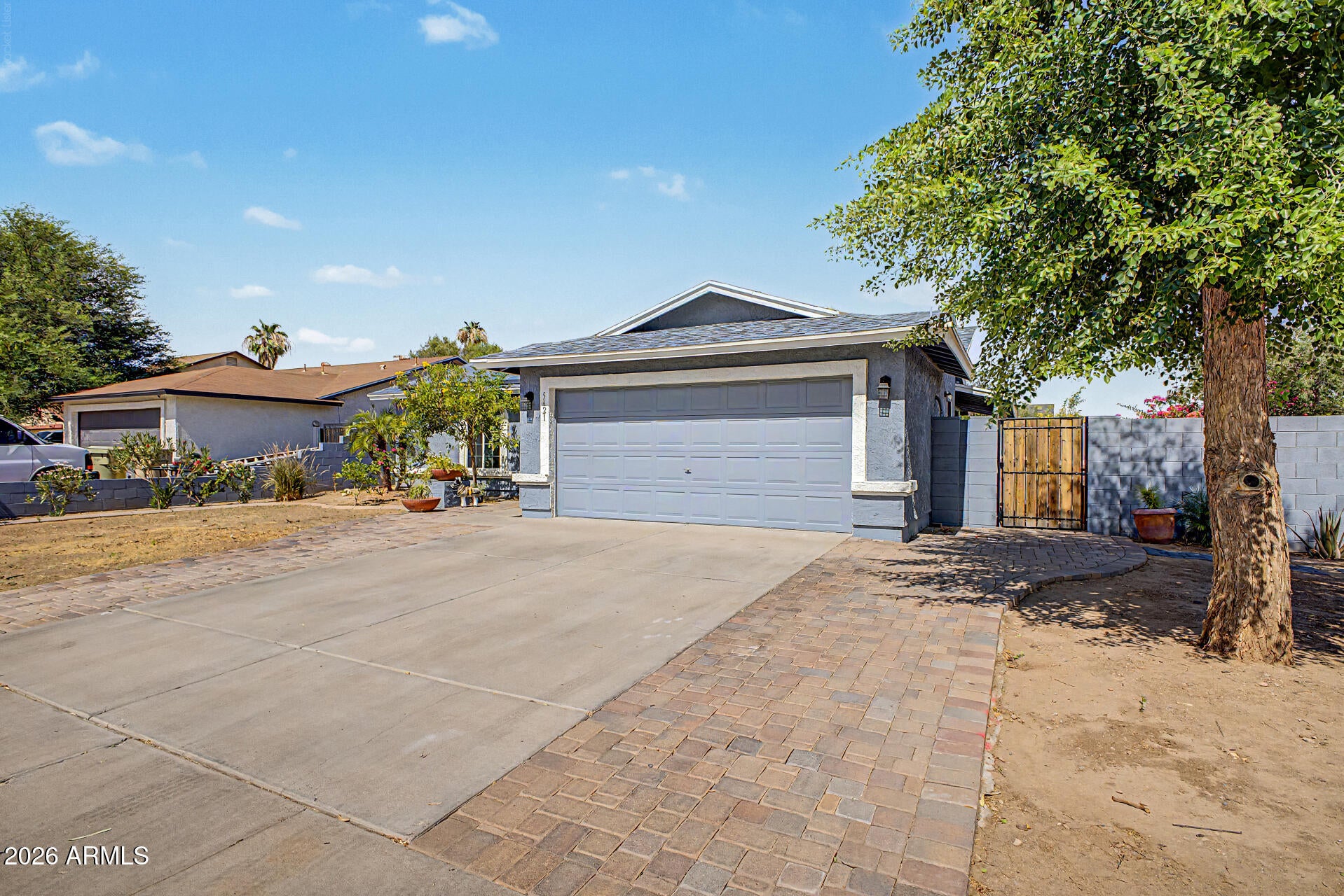 5421 N 73RD Drive