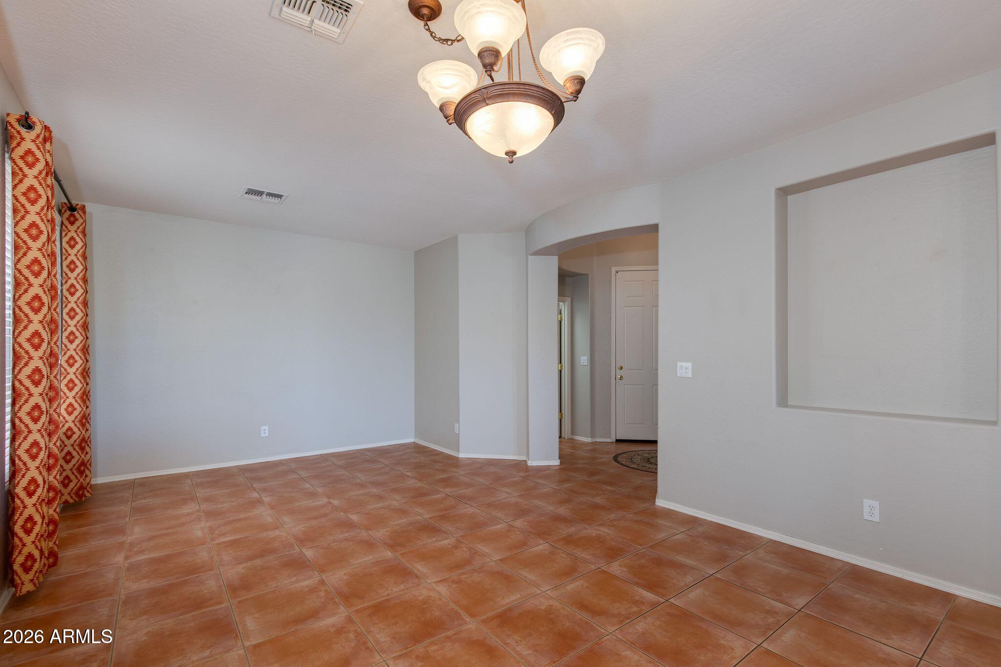 2510 W COYOTE CREEK Drive