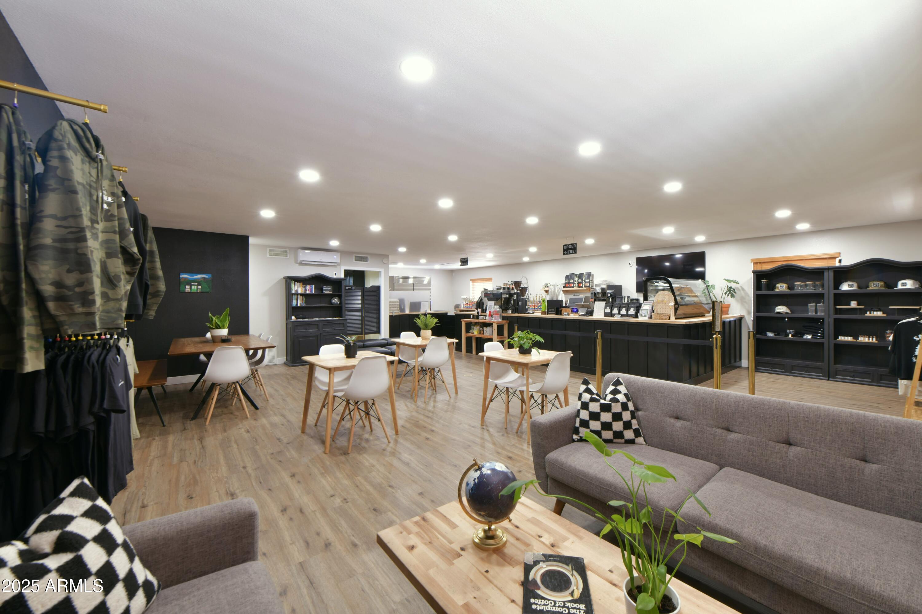 1900 STATE ROUTE 260 --