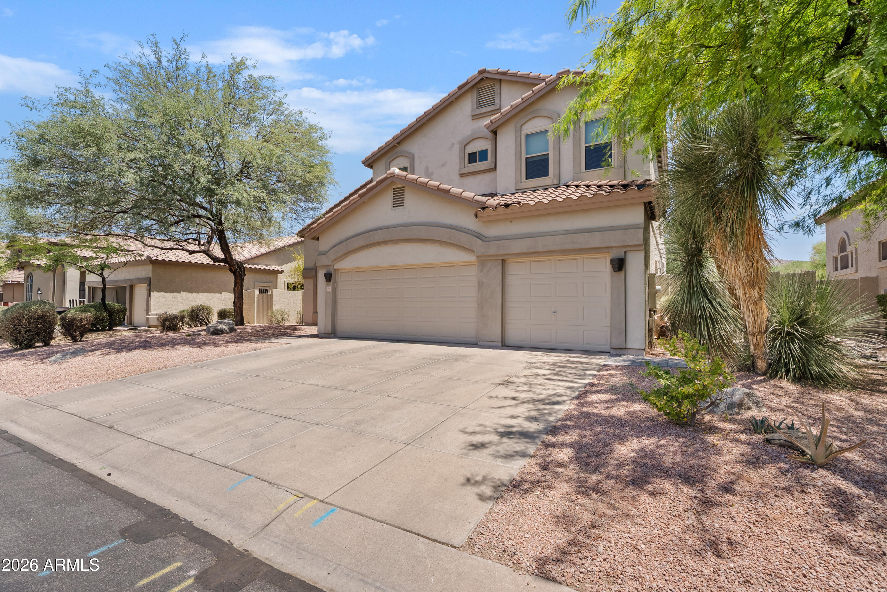 3060 N RIDGECREST -- 76