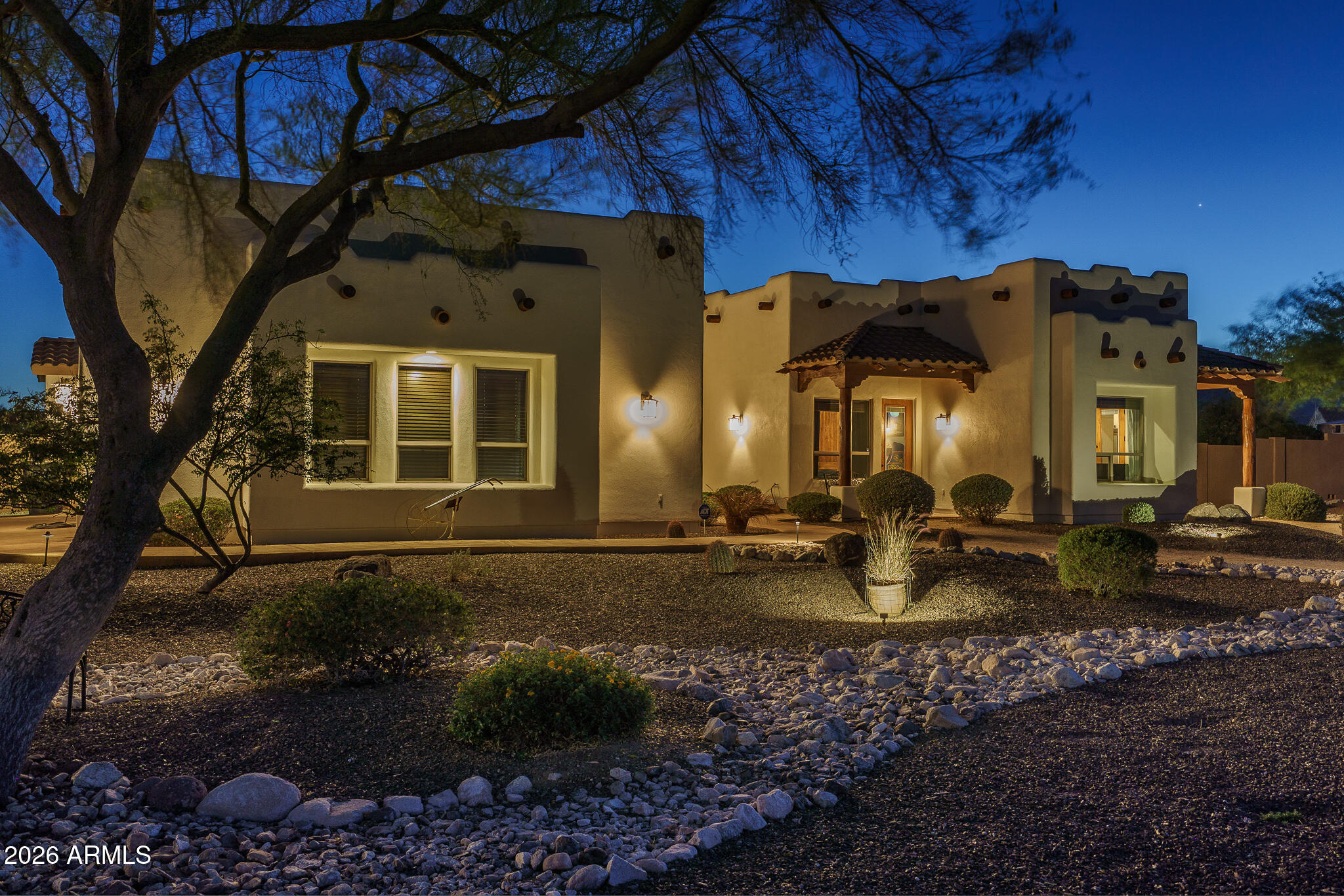 19707 W MARIPOSA Drive