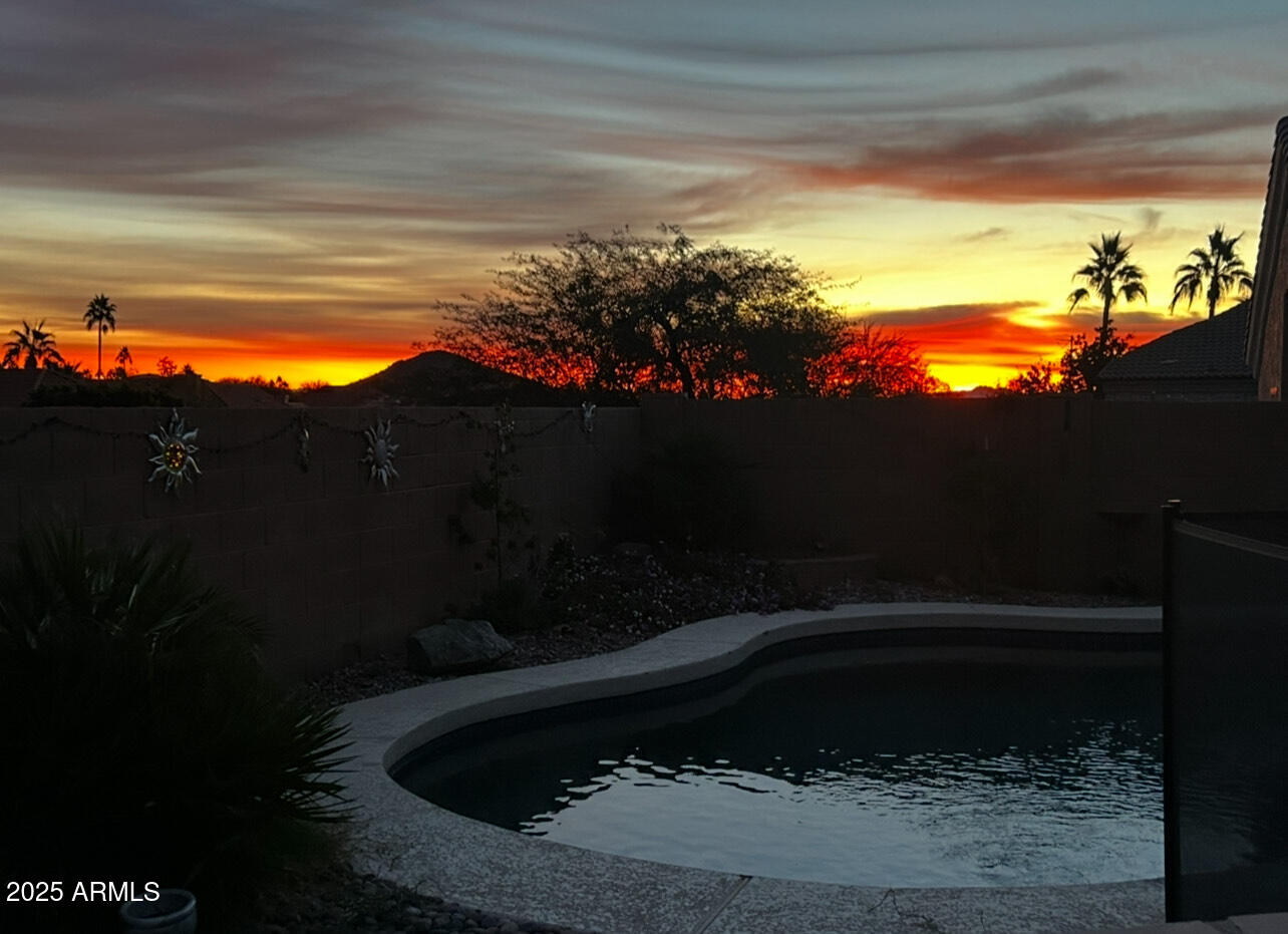 1320 E COTTONWOOD Lane