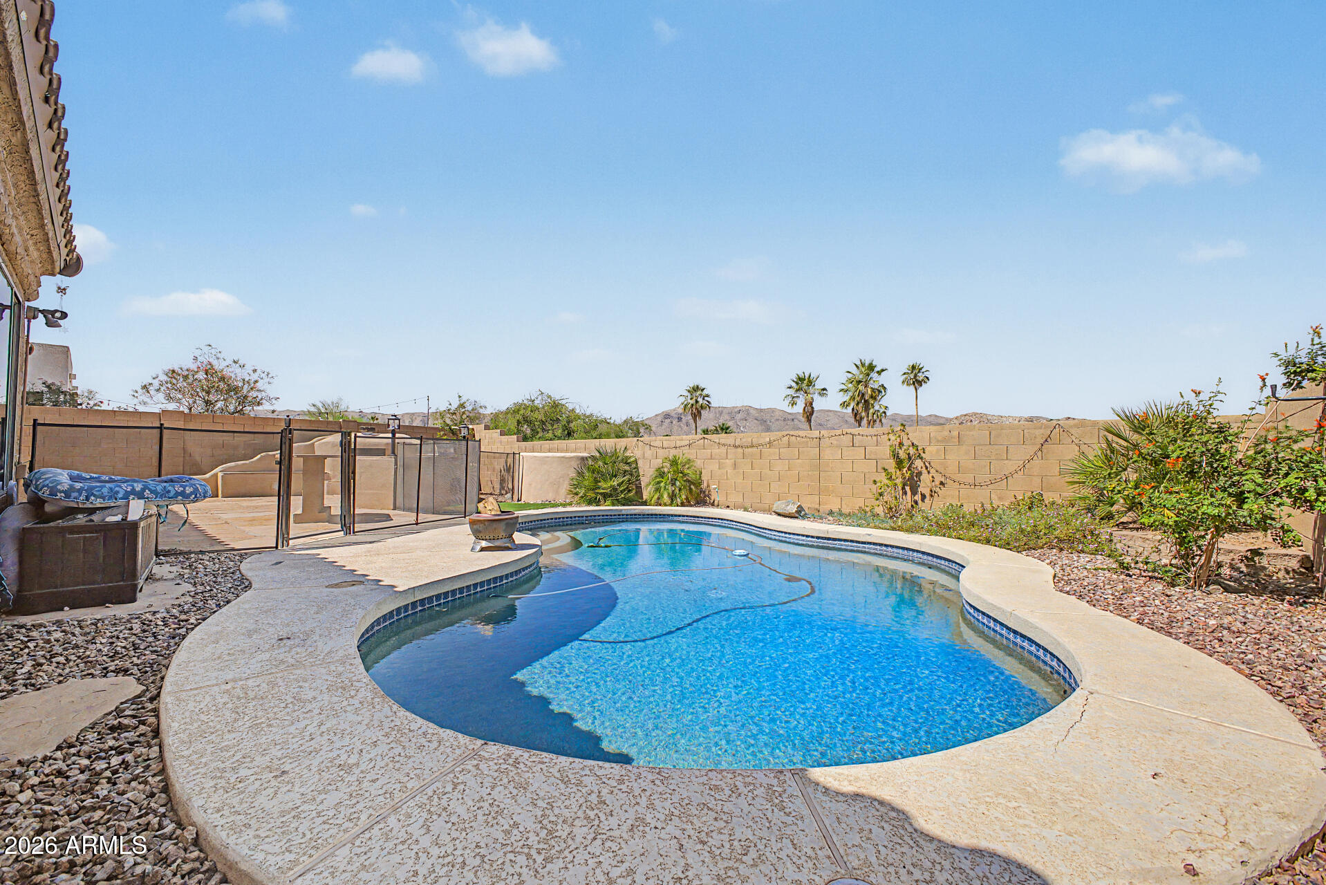 1320 E COTTONWOOD Lane