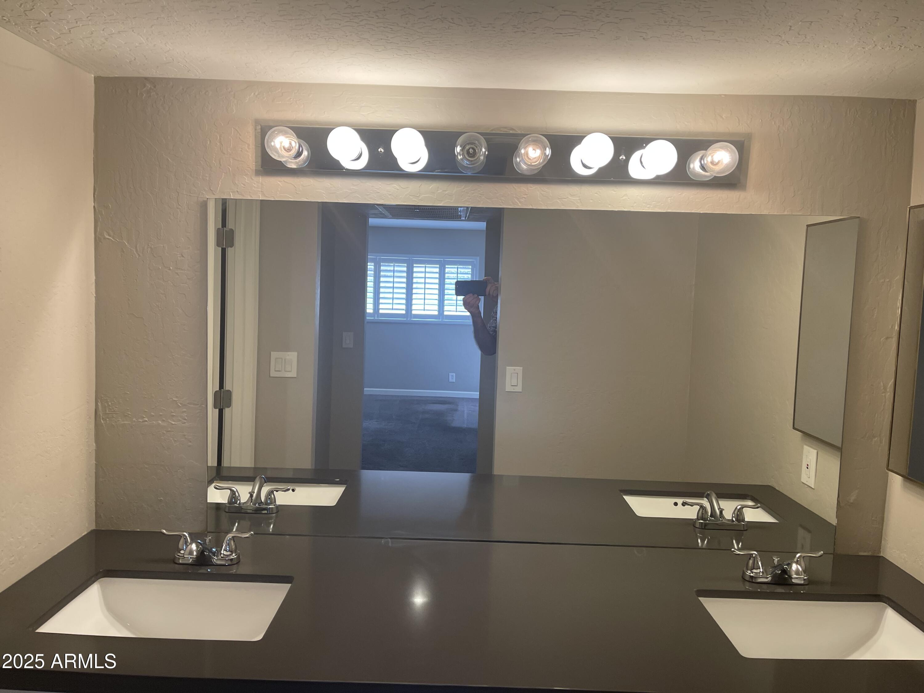 3031 N CIVIC CENTER Plaza 134