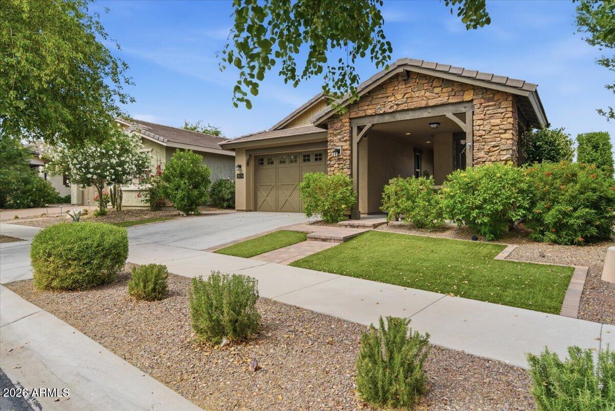 20790 W HILLCREST Boulevard