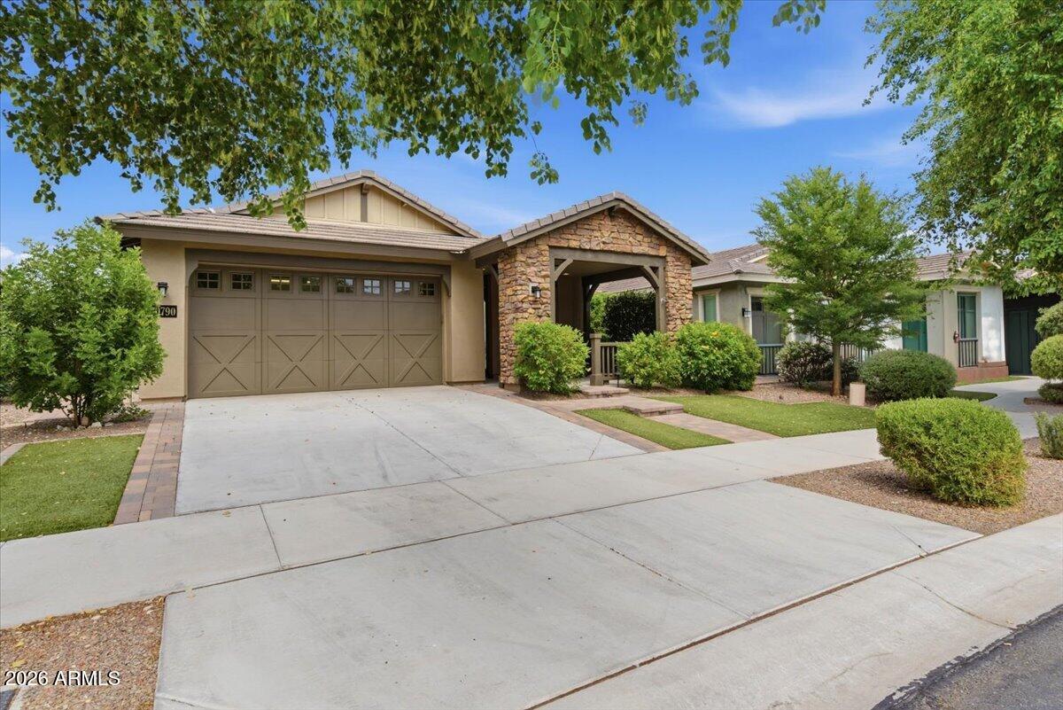 20790 W HILLCREST Boulevard