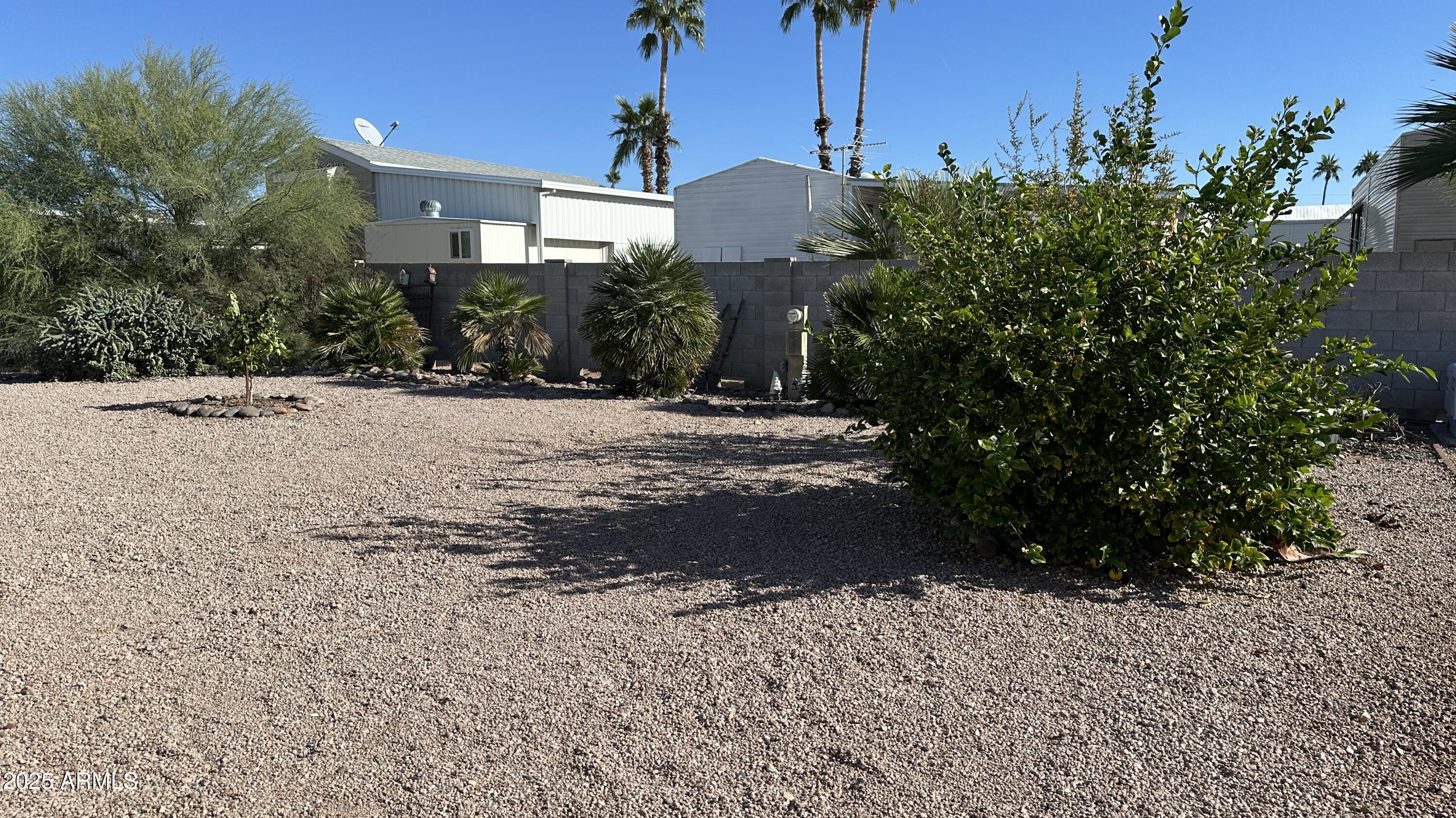 Pueblo Manor - Residential