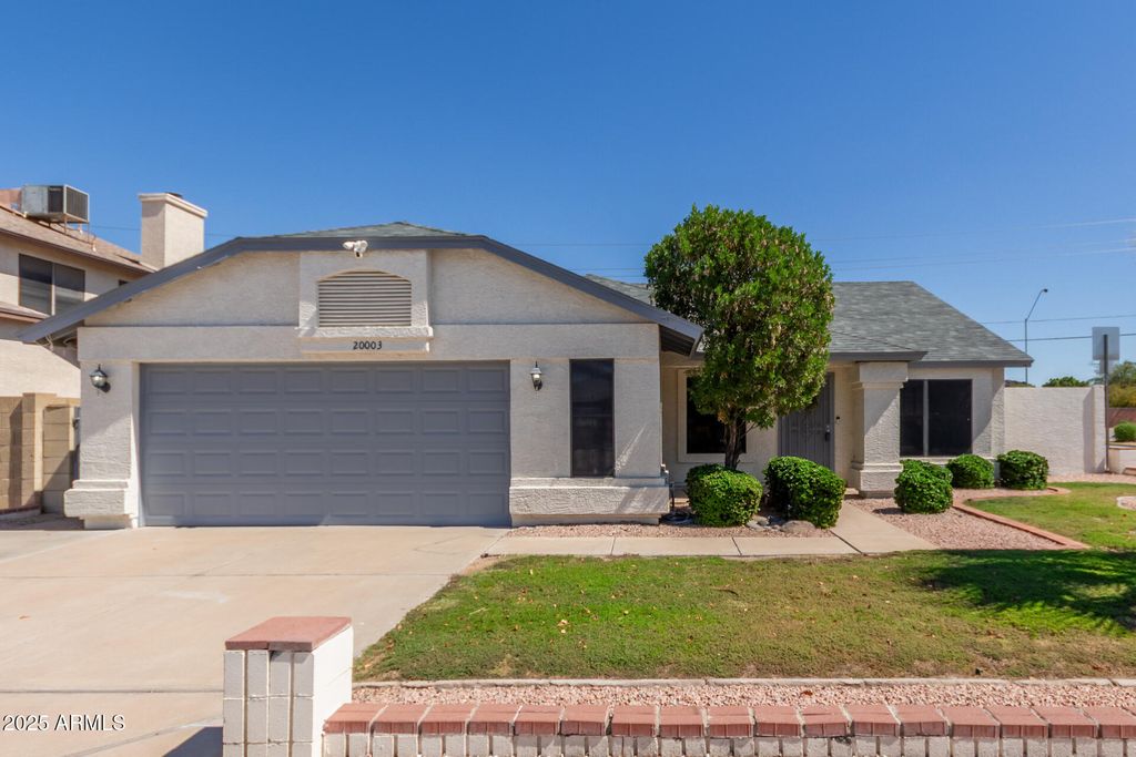 Photo of 20003 N 43rd Drive, Glendale, AZ 85308 (MLS # 6924636)