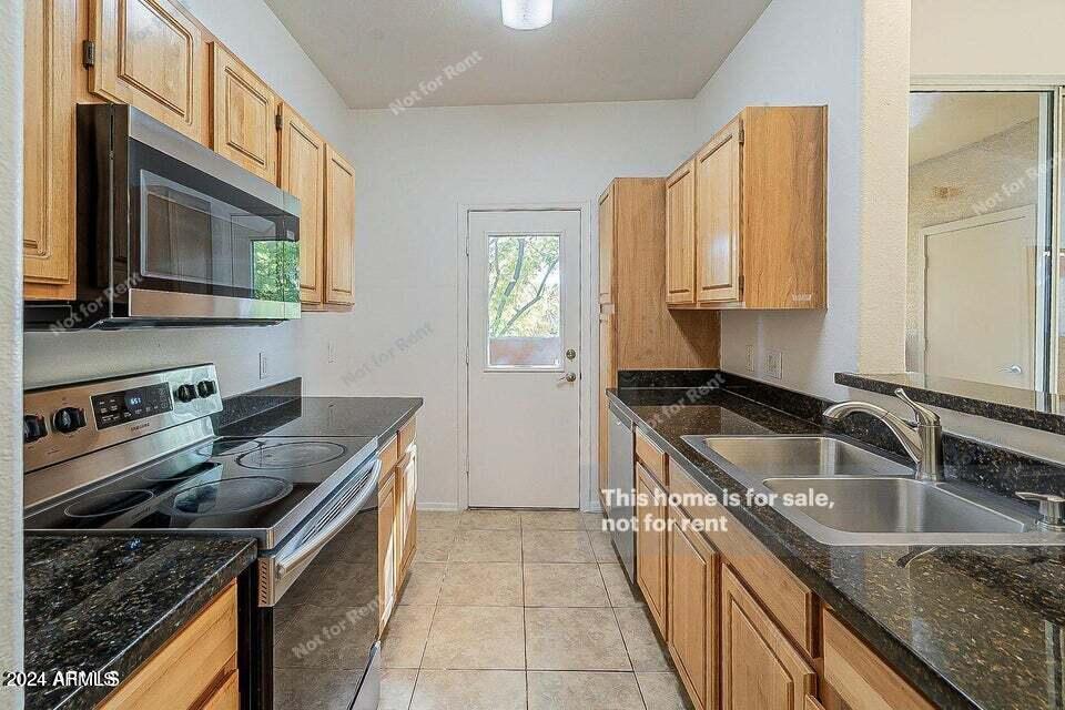 2929 W YORKSHIRE Drive 2026