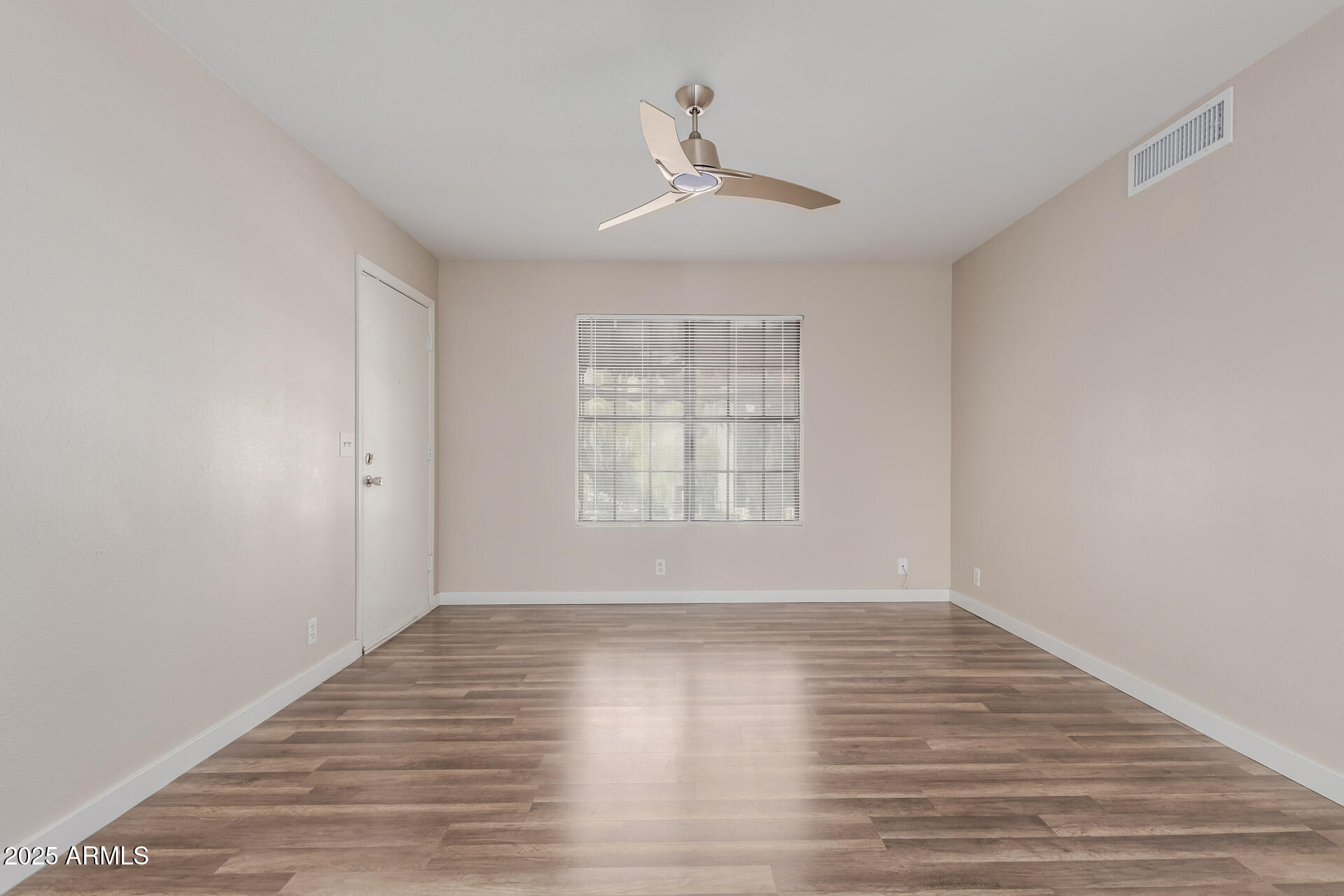 1077 W 1ST Street 205