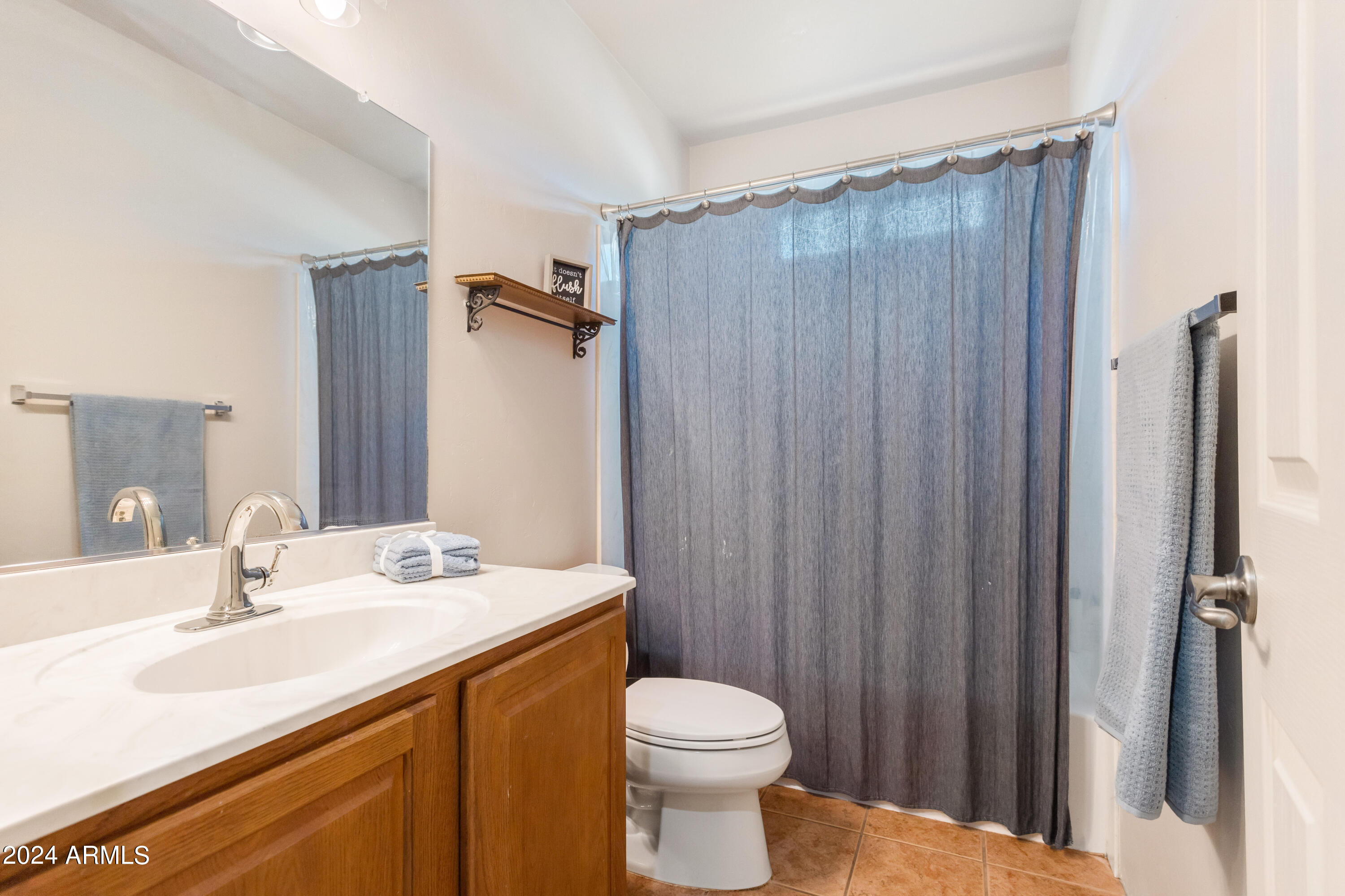 THE LEGENDS VALIENTE - Residential