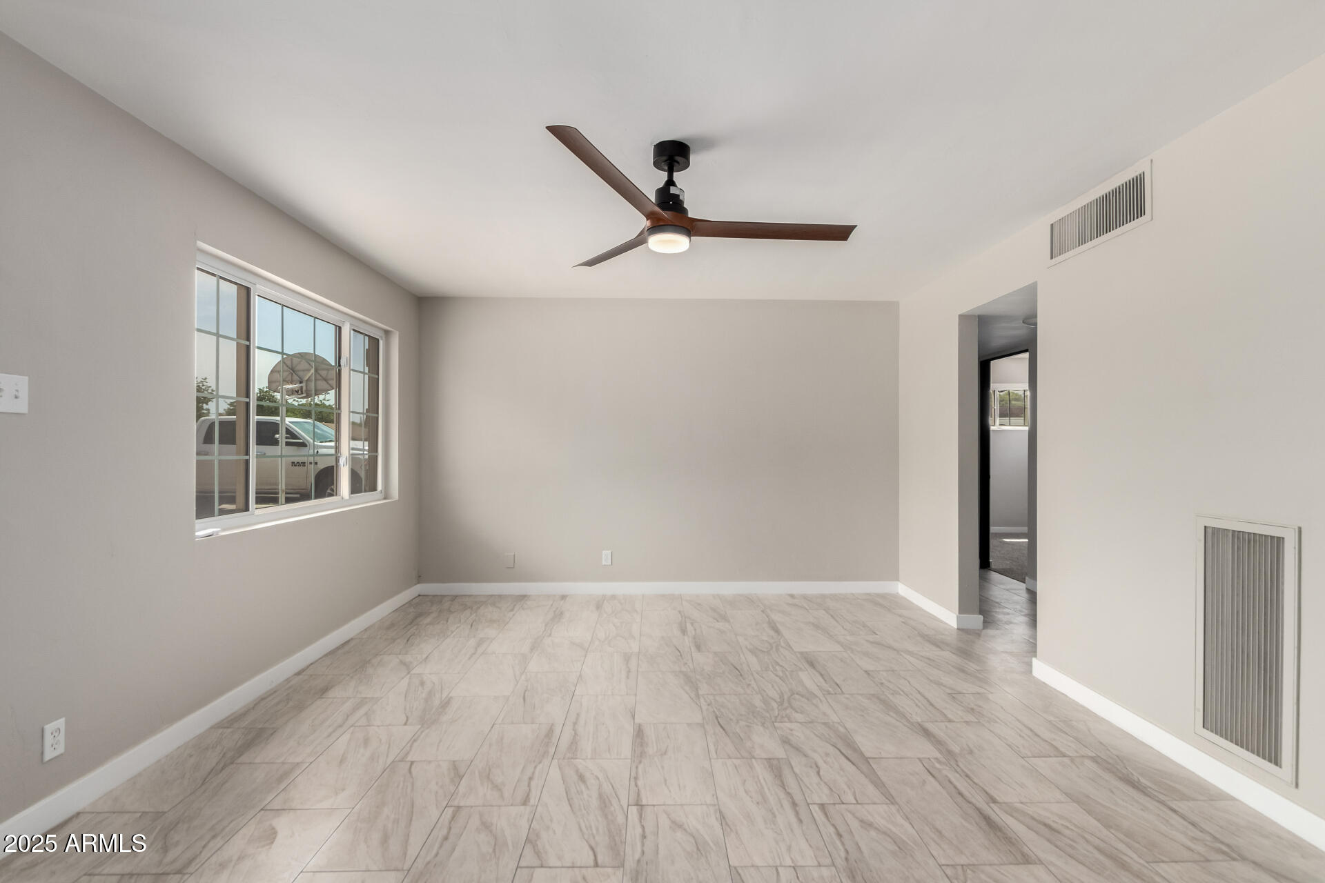 1010 W 5th Place