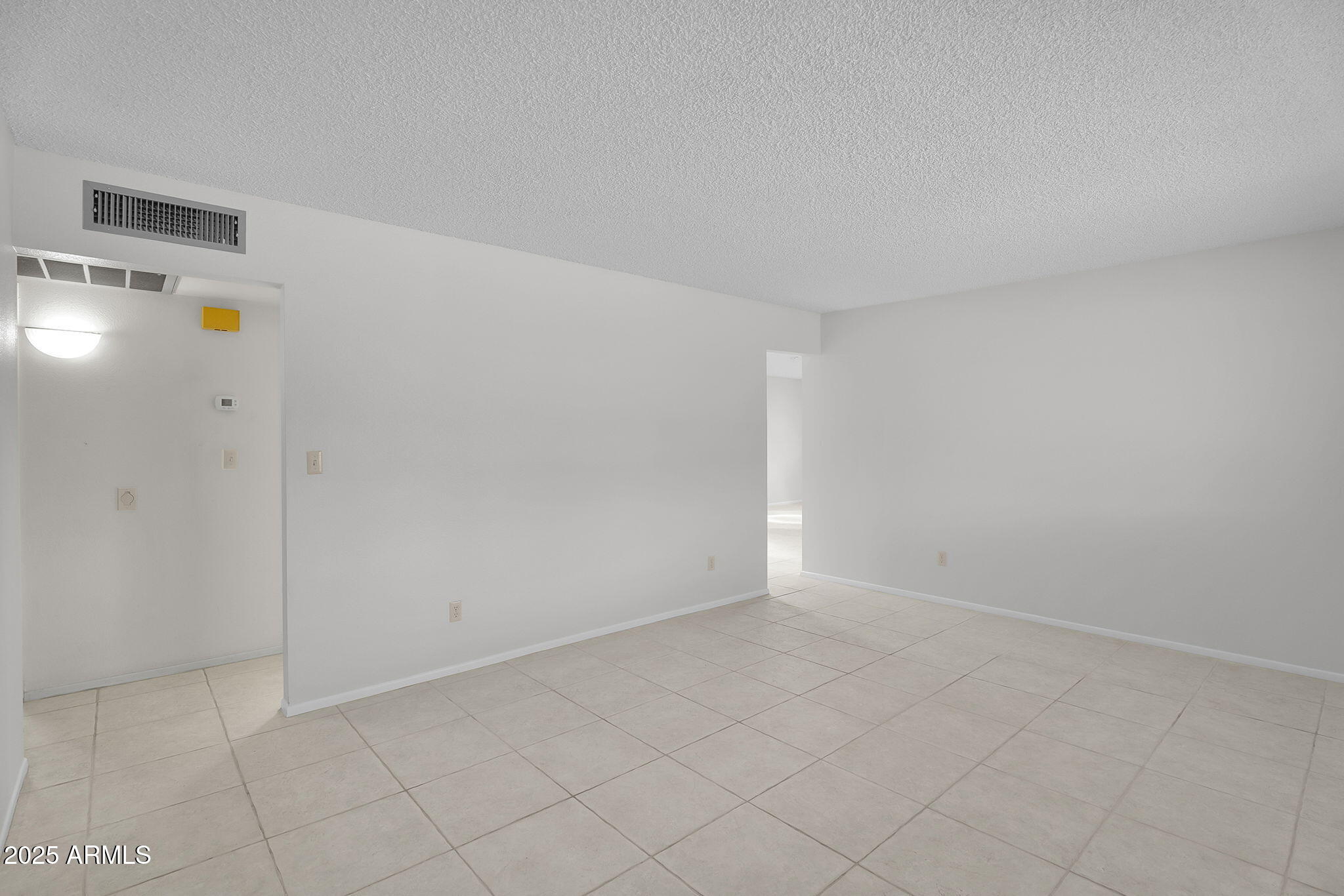 1023 S OCOTILLO Drive