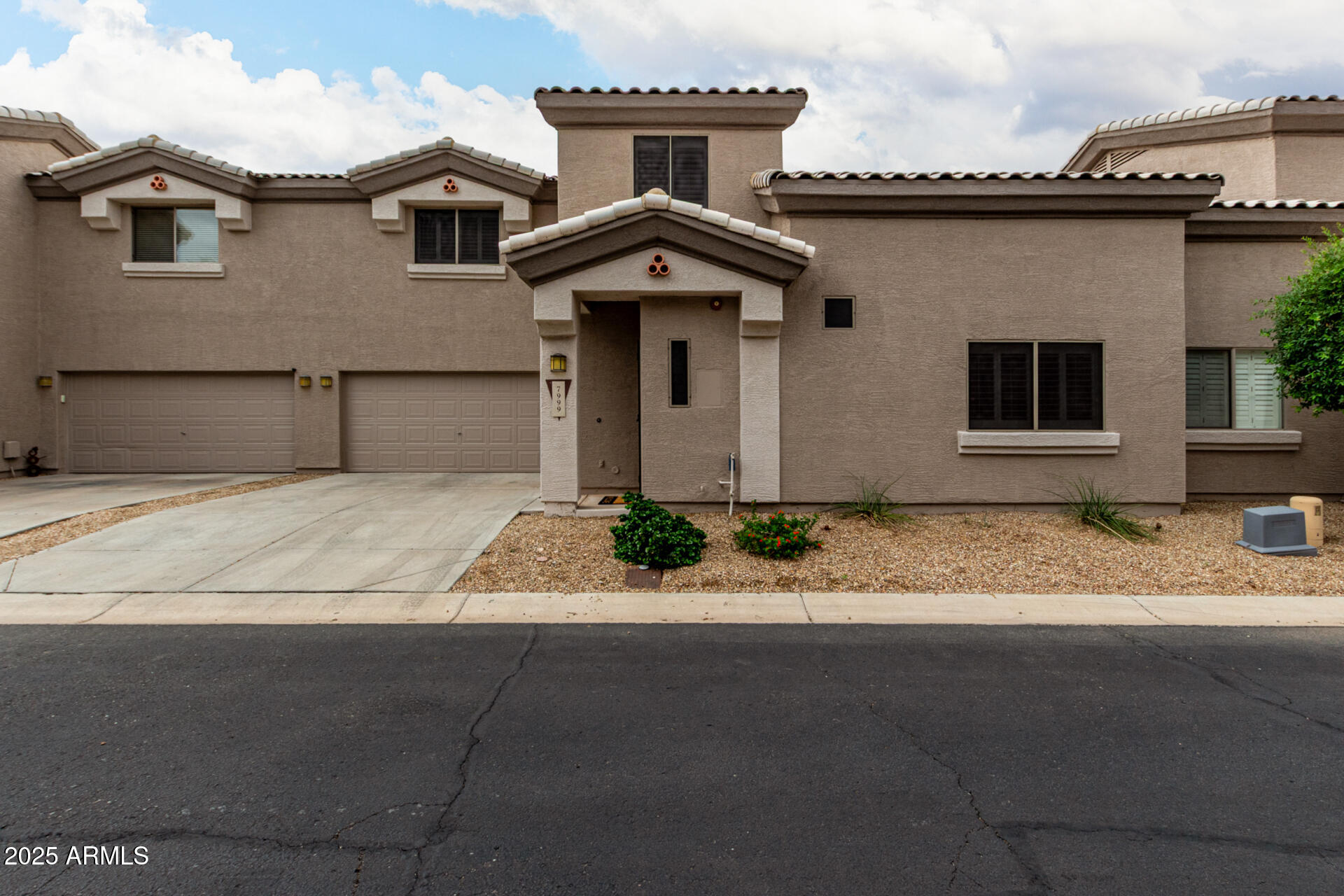 7999 W WALTANN Lane