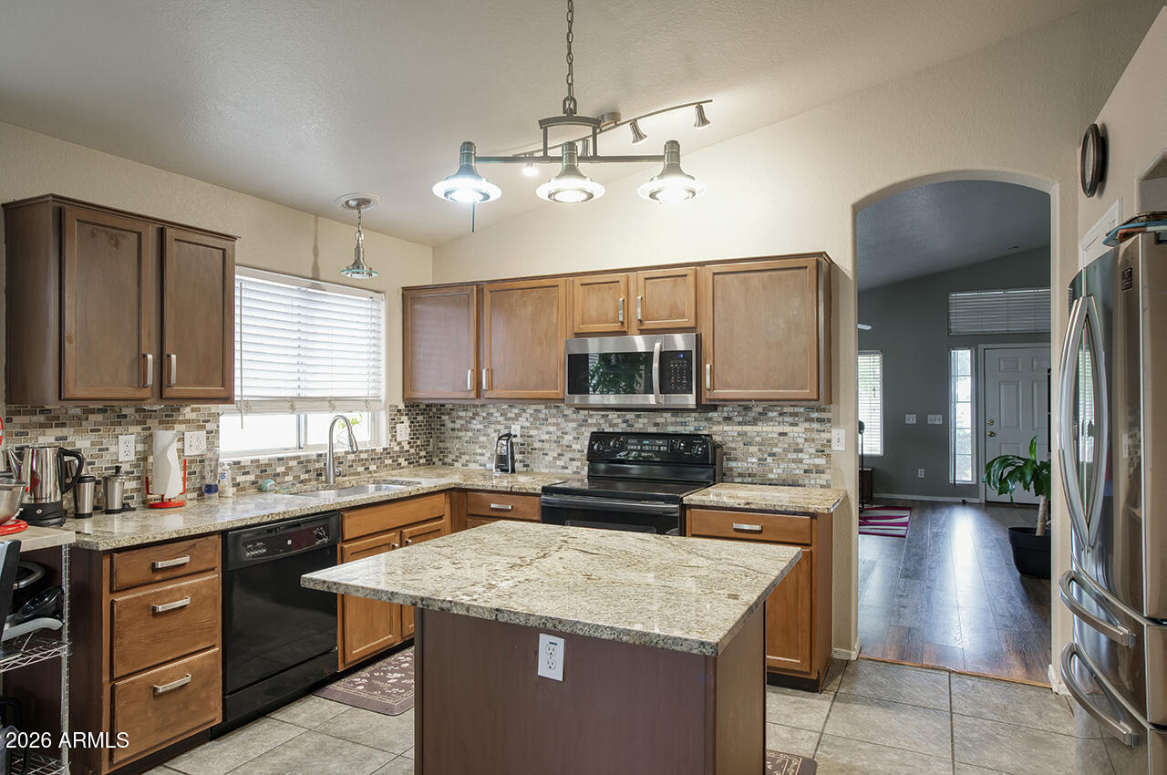 741 S SILVERBRUSH Drive