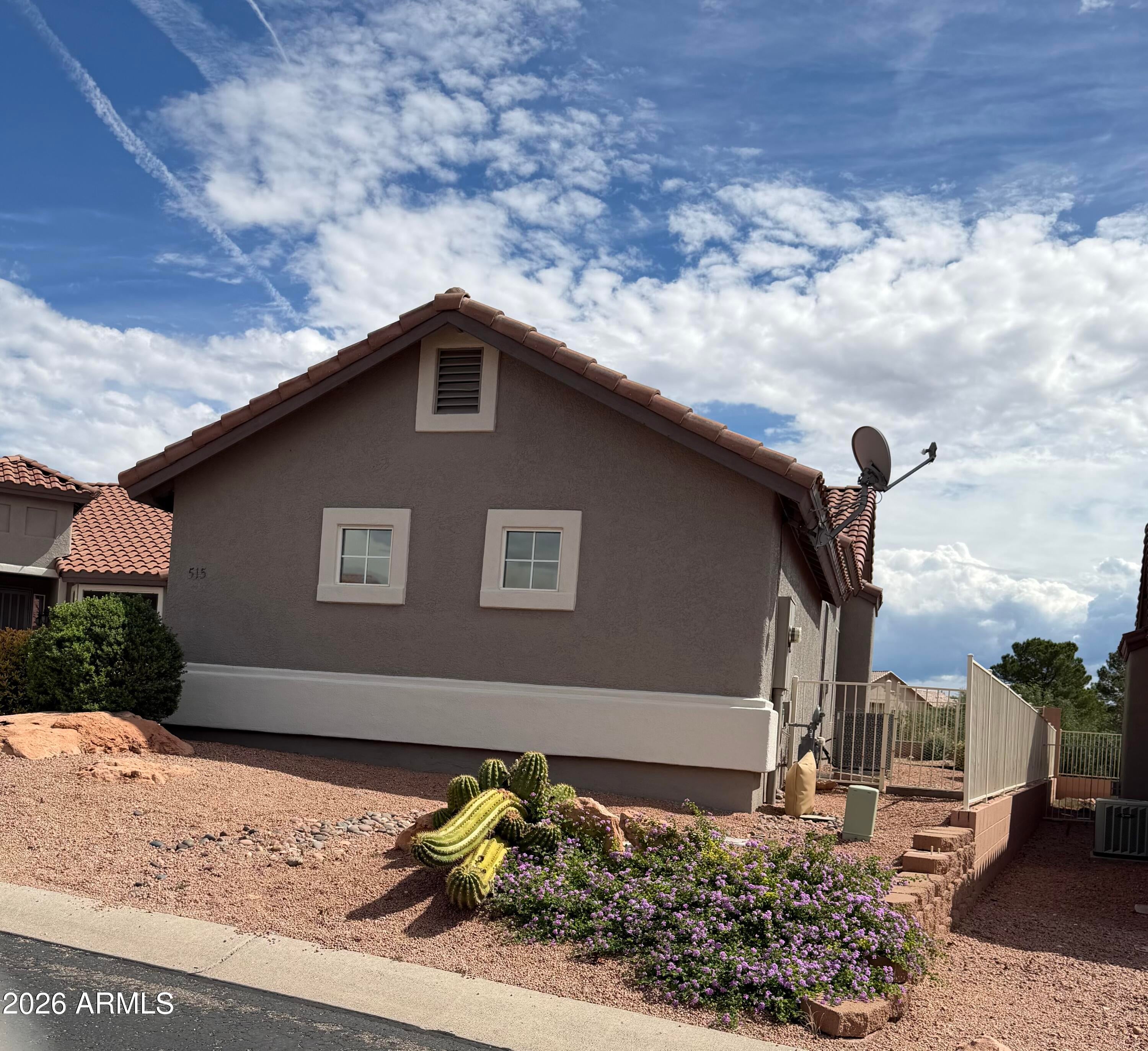 515 S Valle Escondido --