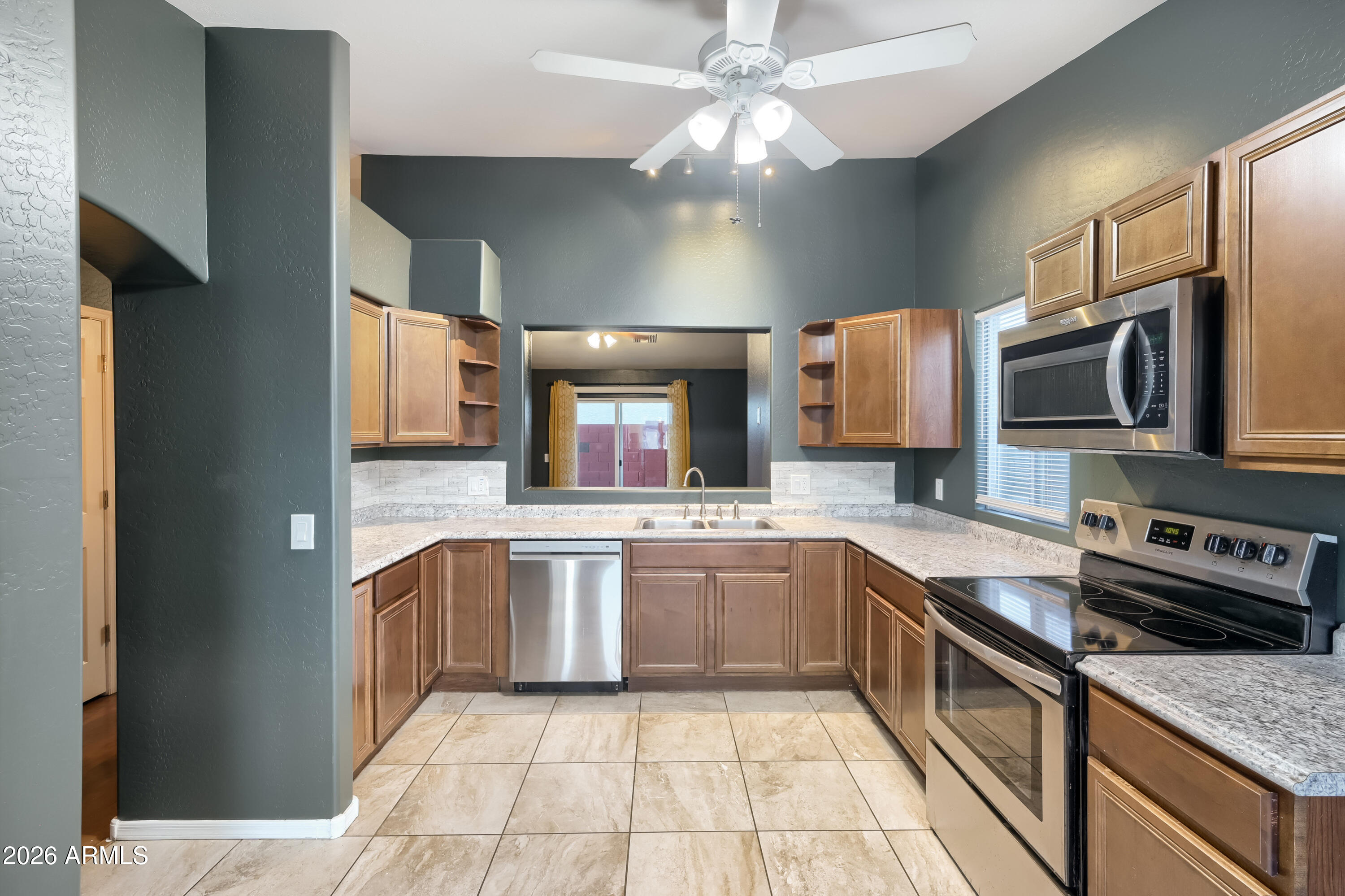 8520 W PALM Lane 1091