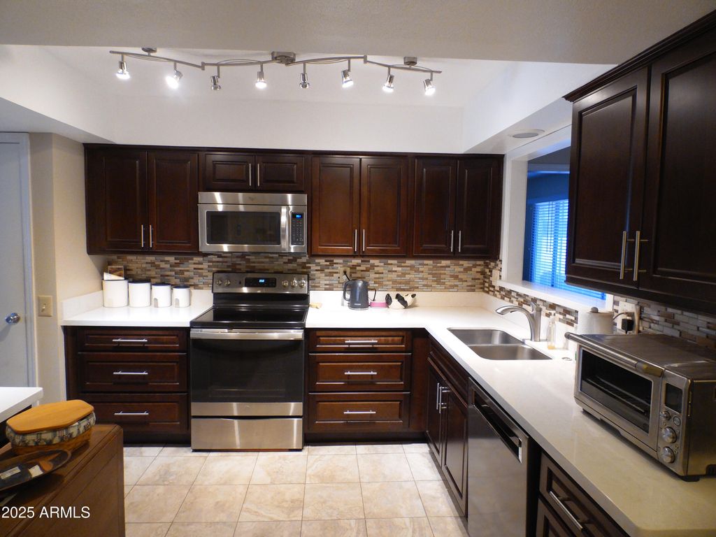 Photo of 9901 W Mescalero Court, Sun City, AZ 85373 (MLS # 6928399)