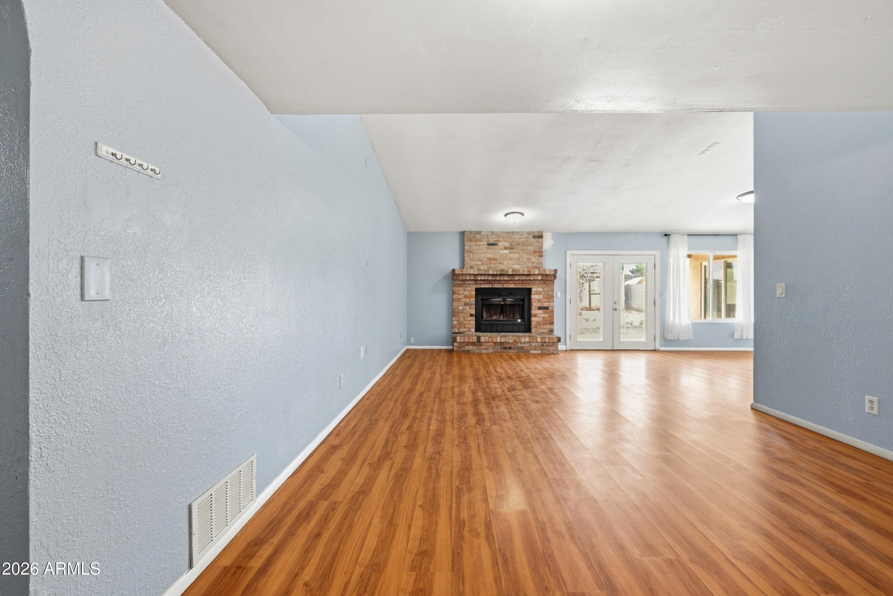 5120 CALLE BONITA --