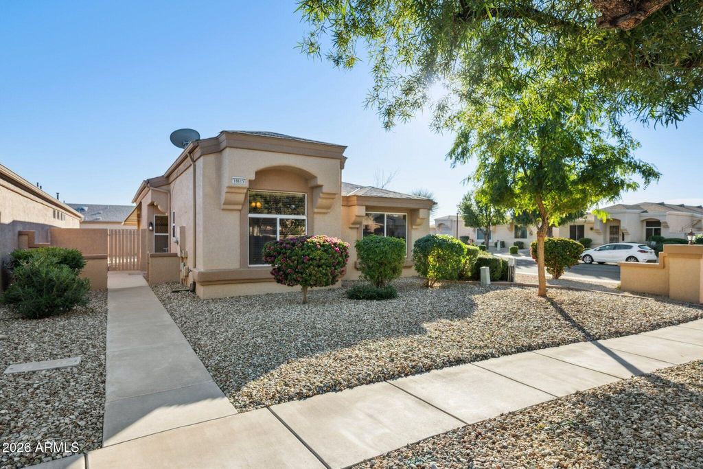 Photo of 18615 N 136th Drive, Sun City West, AZ 85375 (MLS # 6973646)