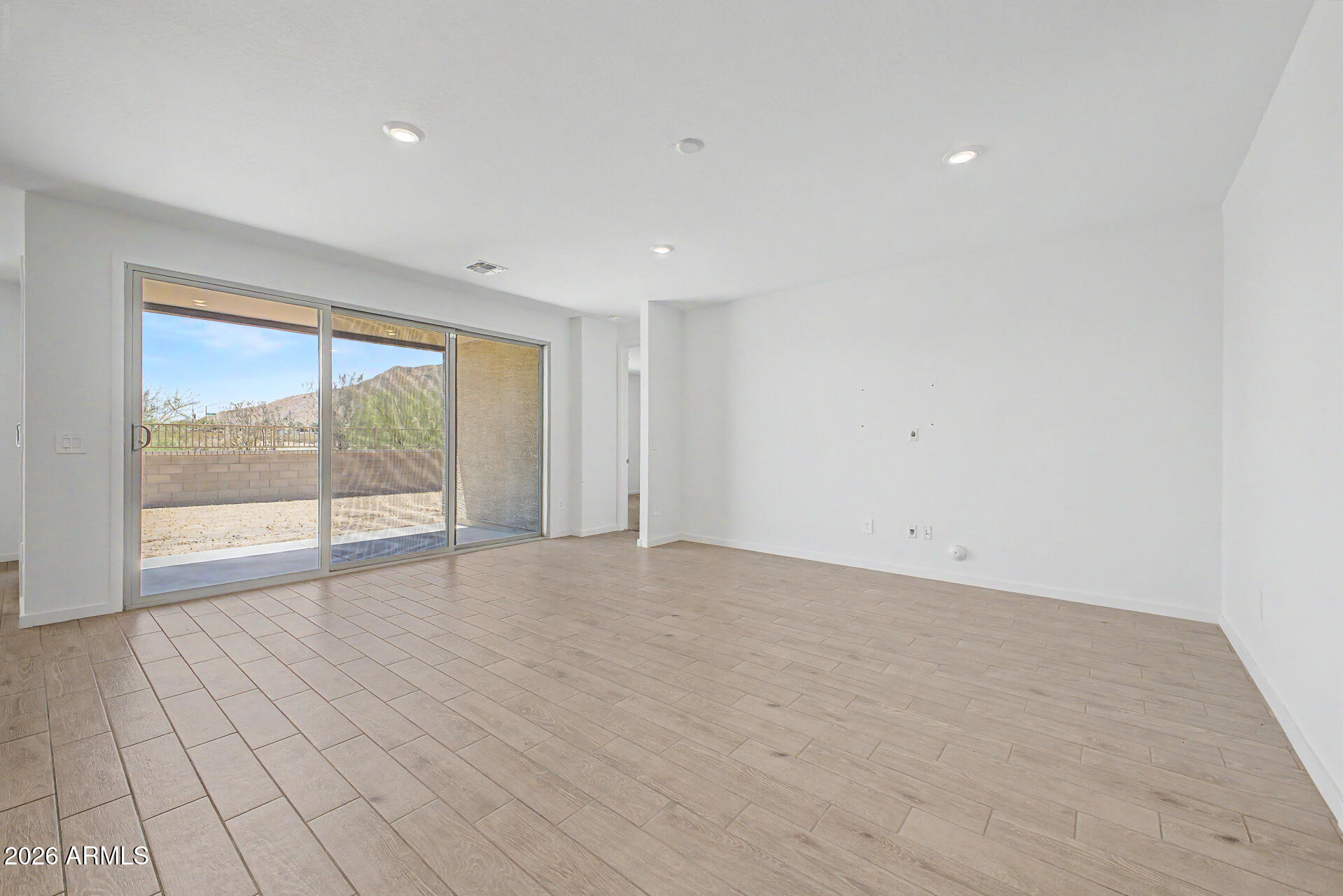 4901 W HUNTER Trail