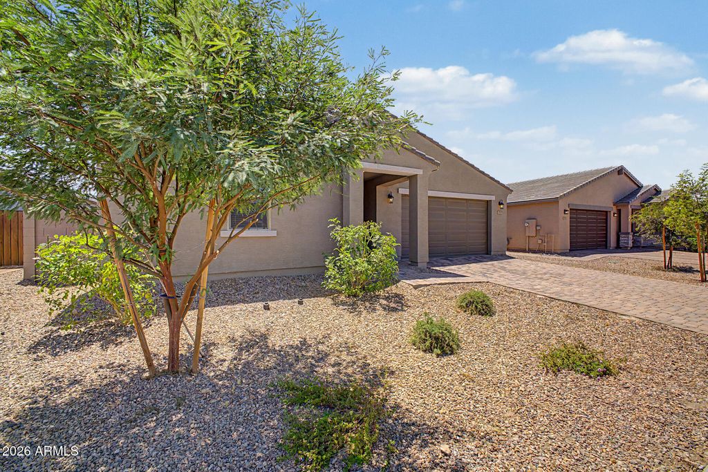 Photo of 4901 W Hunter Trail, San Tan Valley, AZ 85144 (MLS # 7025526)