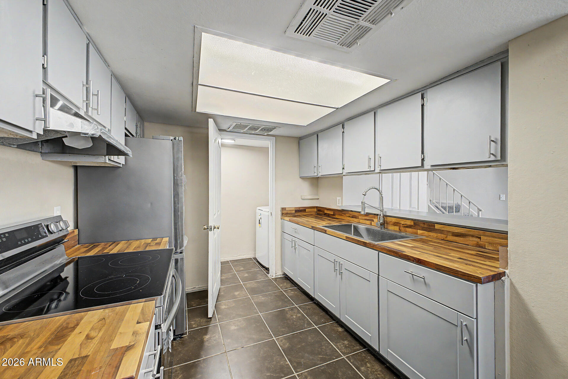 4016 S 44TH Place