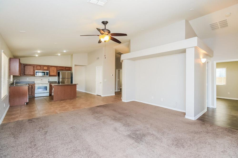 2783 E Cowboy Cove Trail