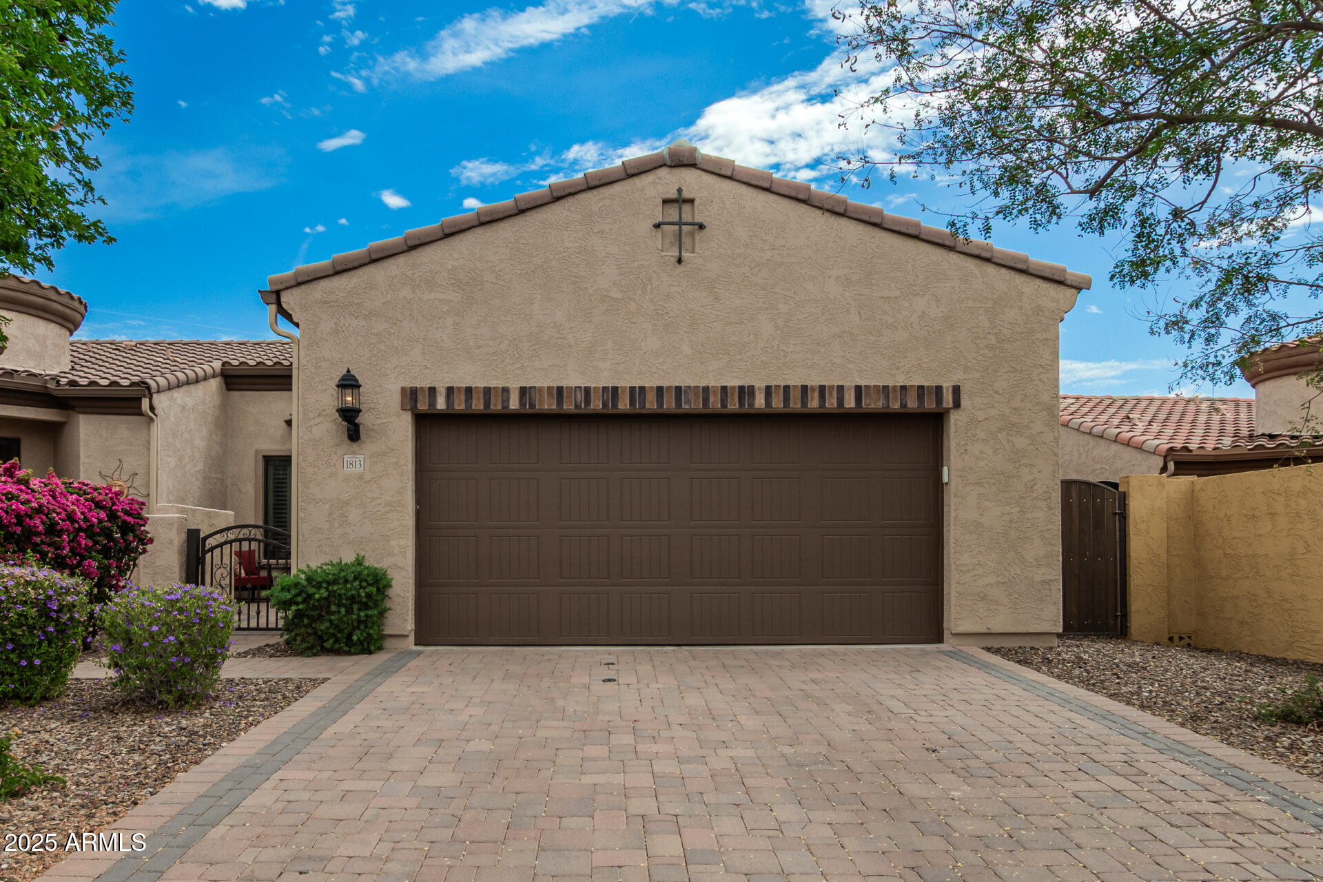 1813 N TROWBRIDGE --