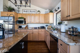 17845 S SILVERLAKE Drive