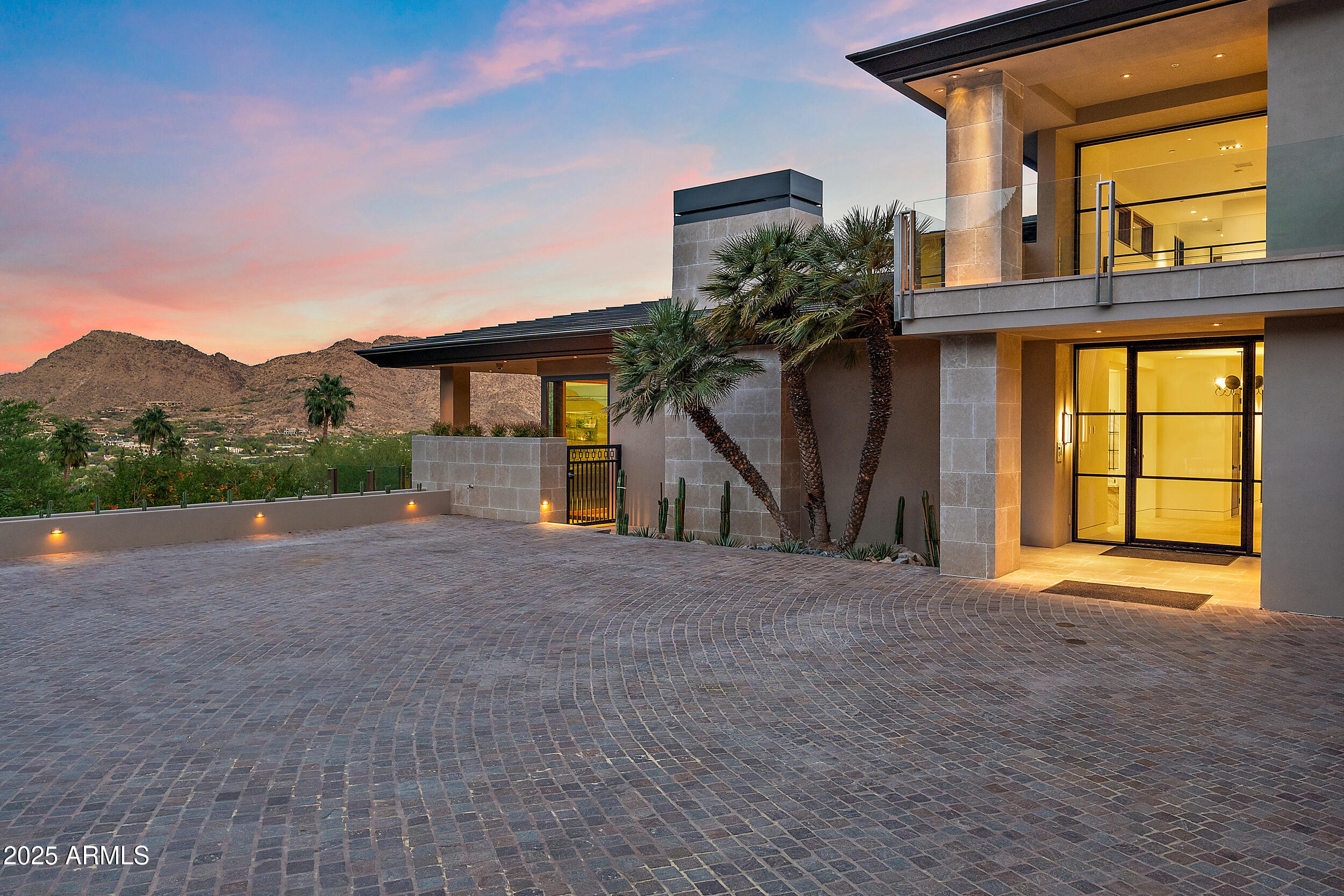 4536 E FOOTHILL Drive