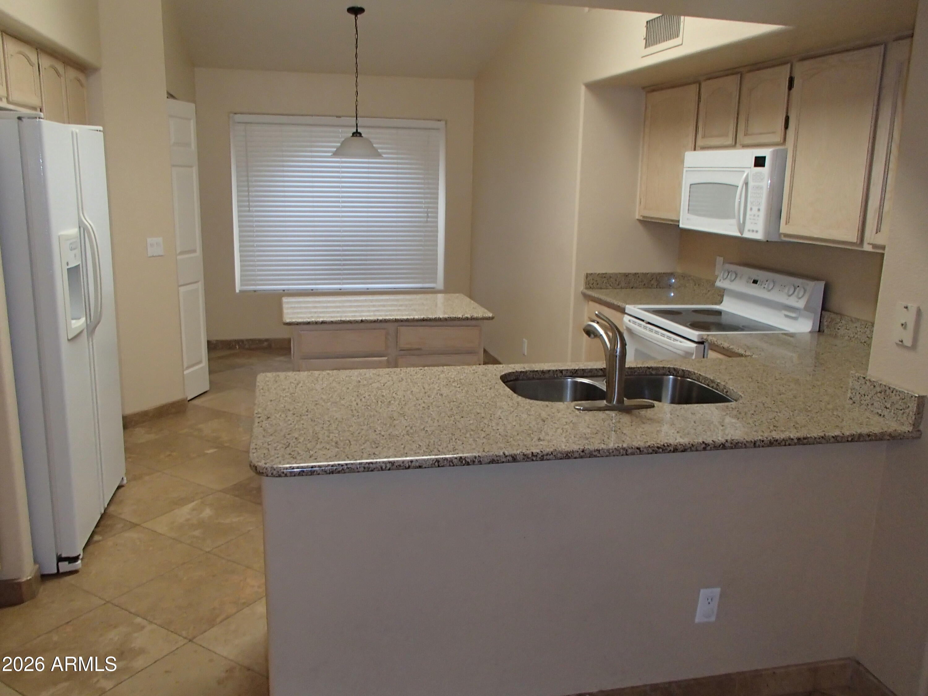 7743 W TOPEKA Drive