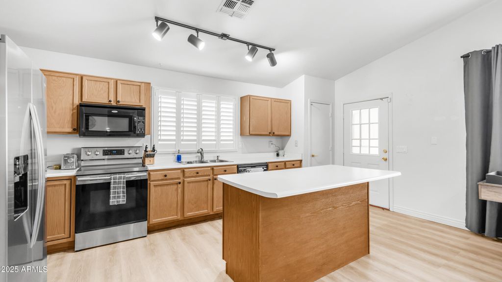 Photo of 18229 N 89th Drive, Peoria, AZ 85382 (MLS # 6919266)