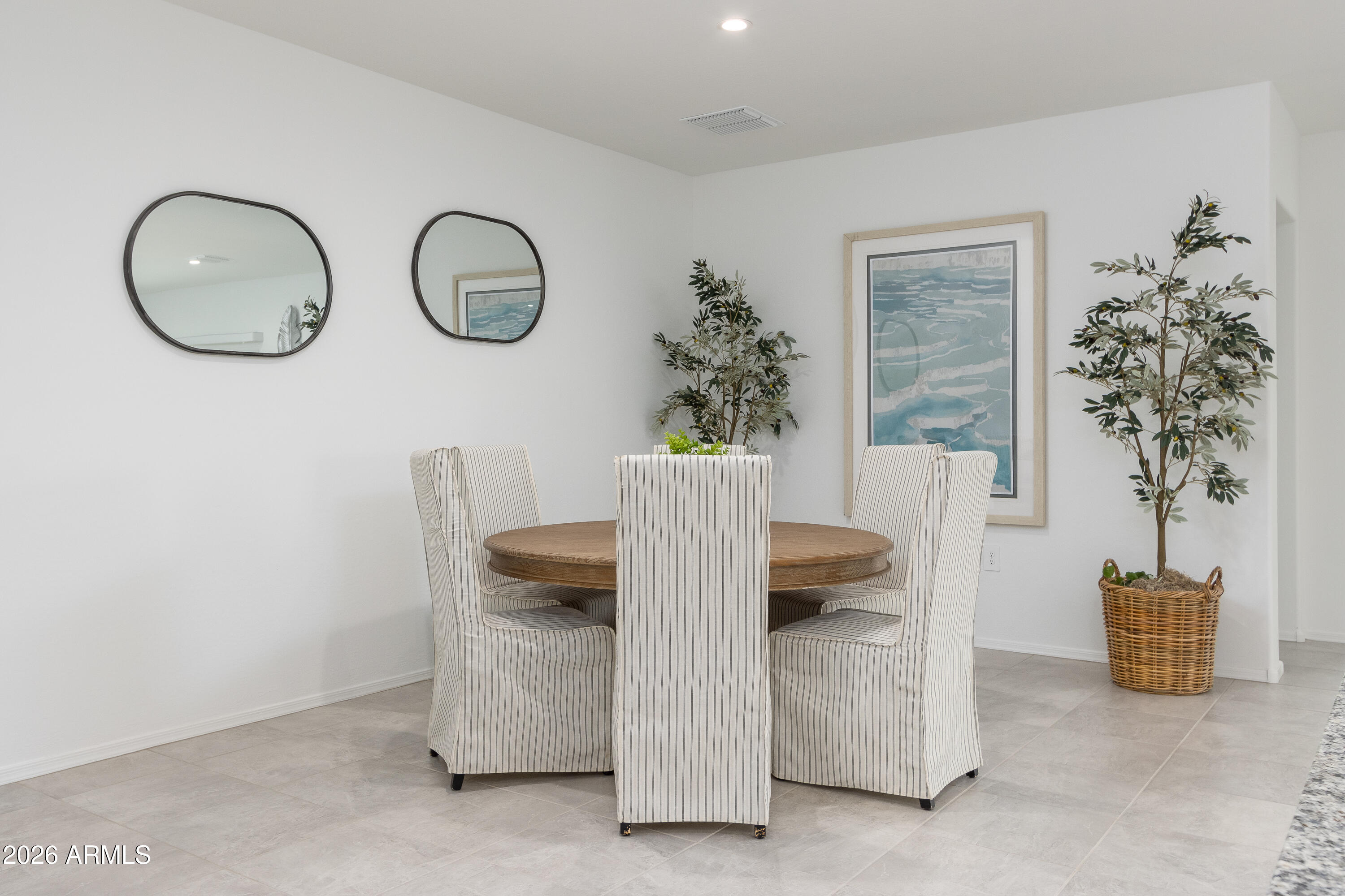 1555 E GLAZIER Drive E