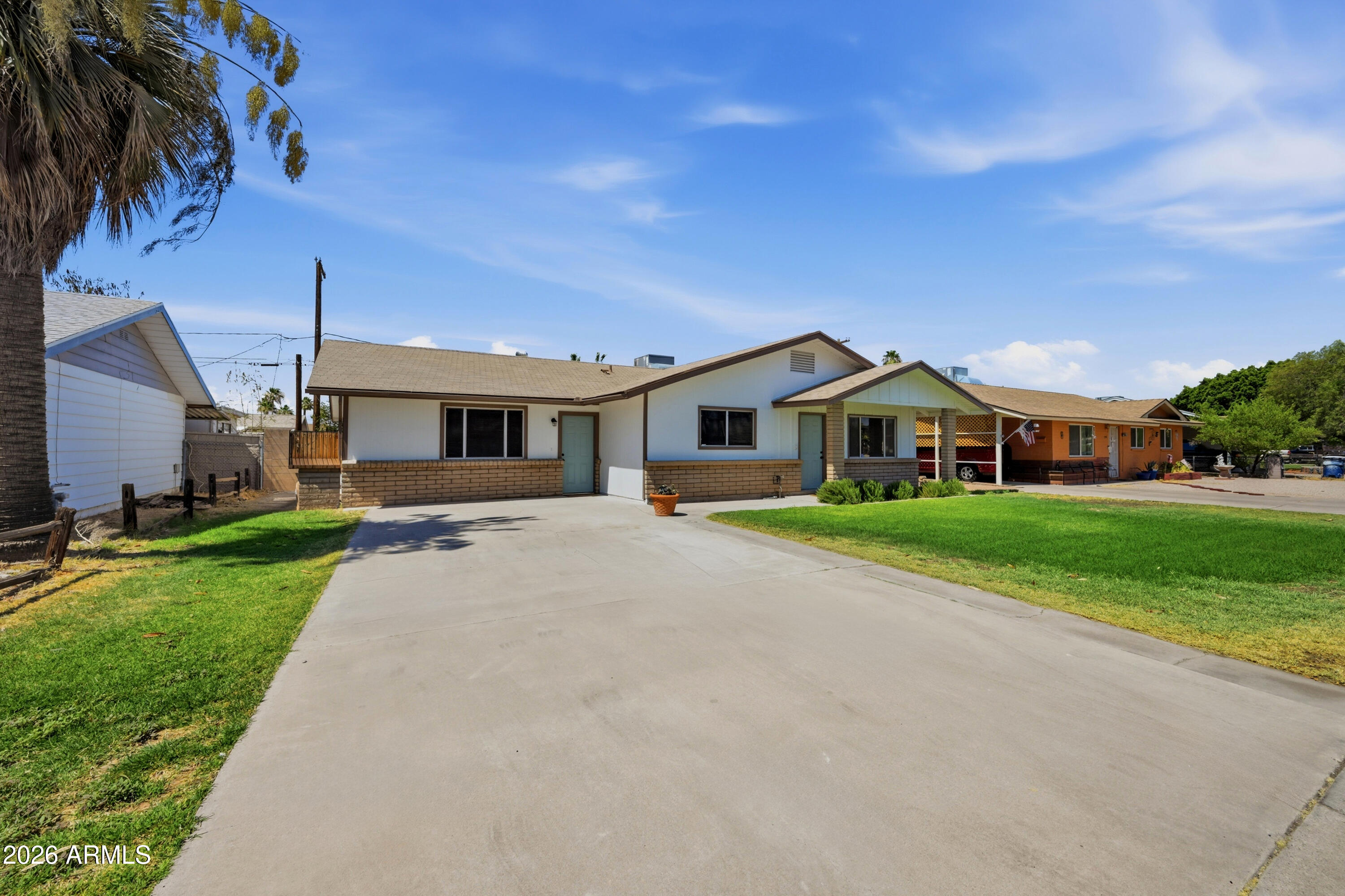 252 E 9TH Drive