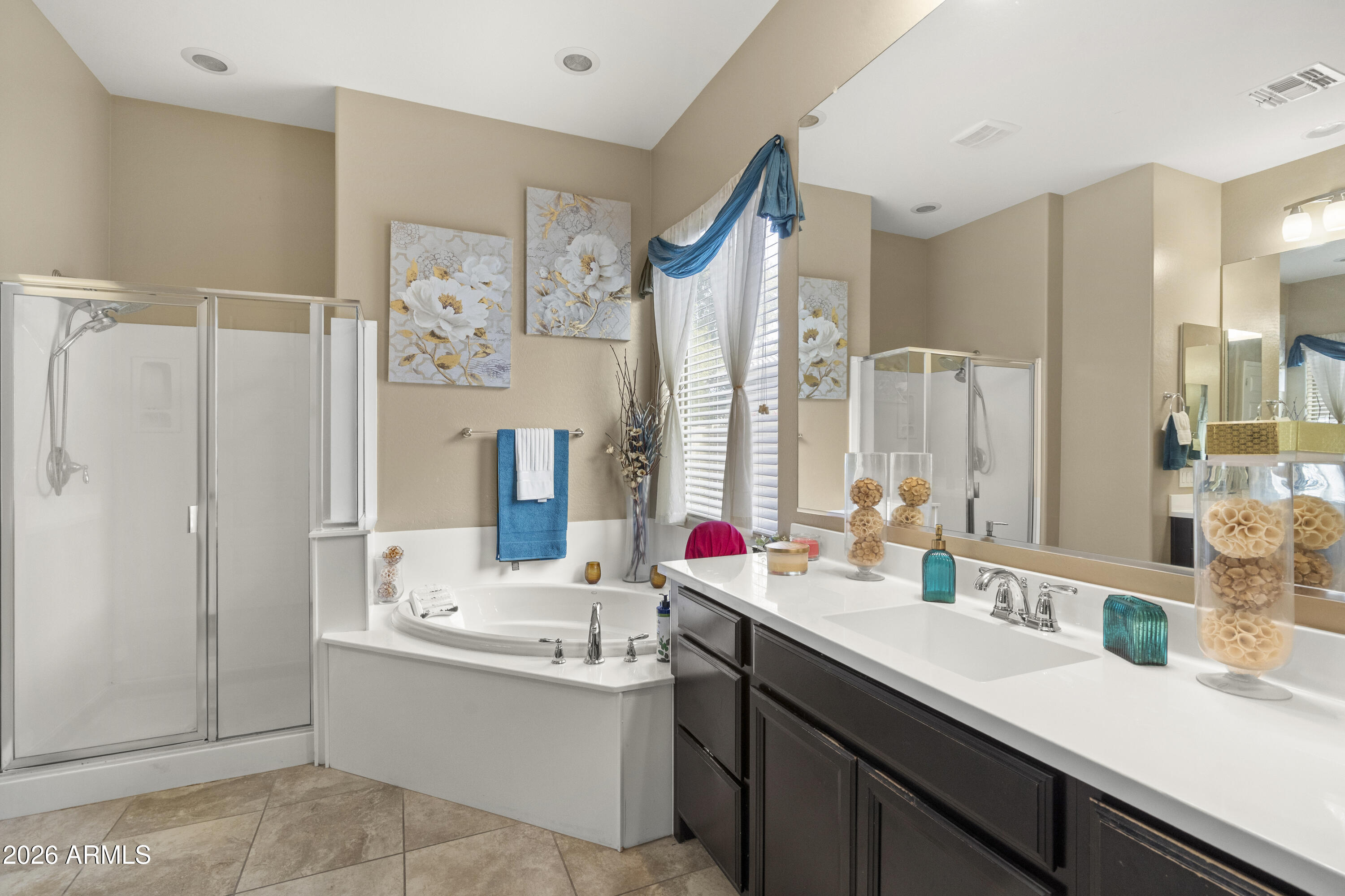 10521 W ILLINI Street