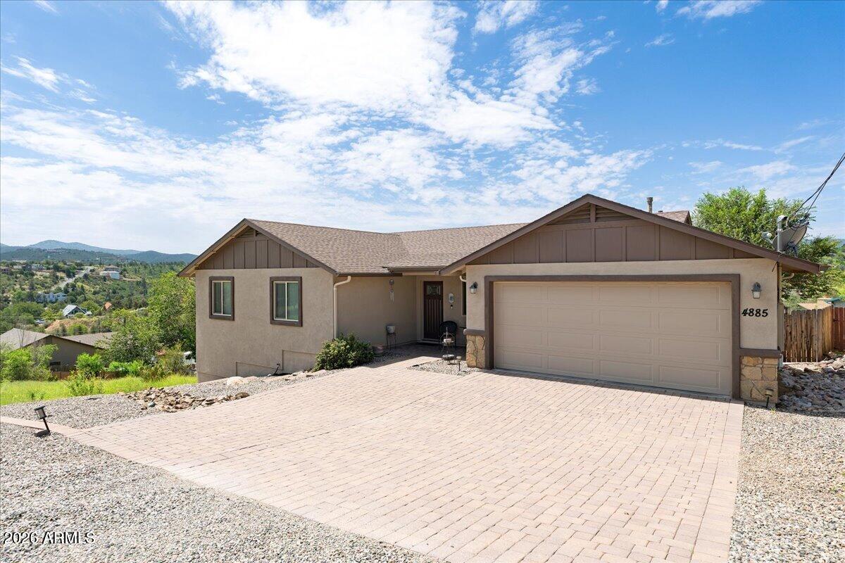 4885 E RAMADA Drive