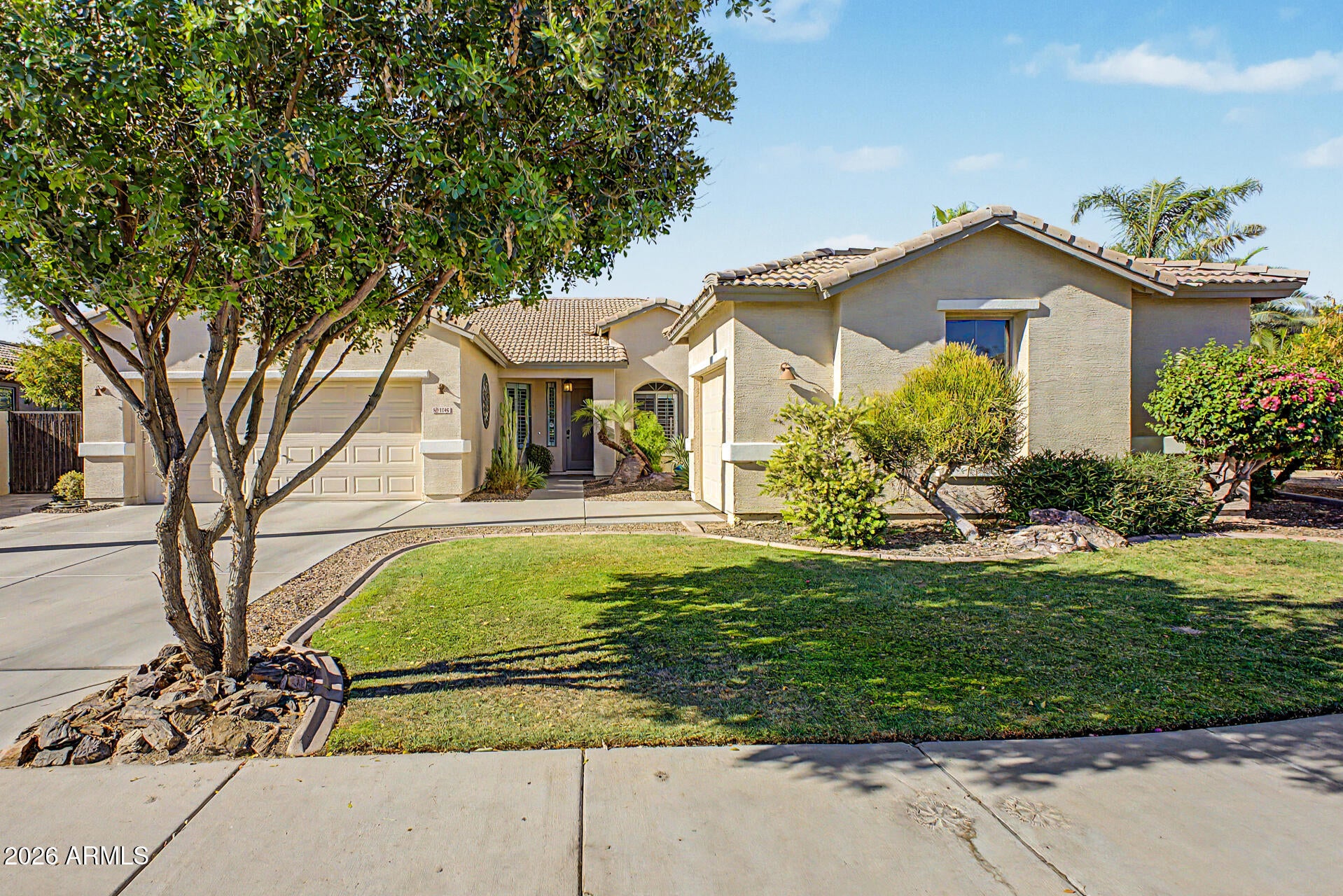 1748 E IRIS Drive